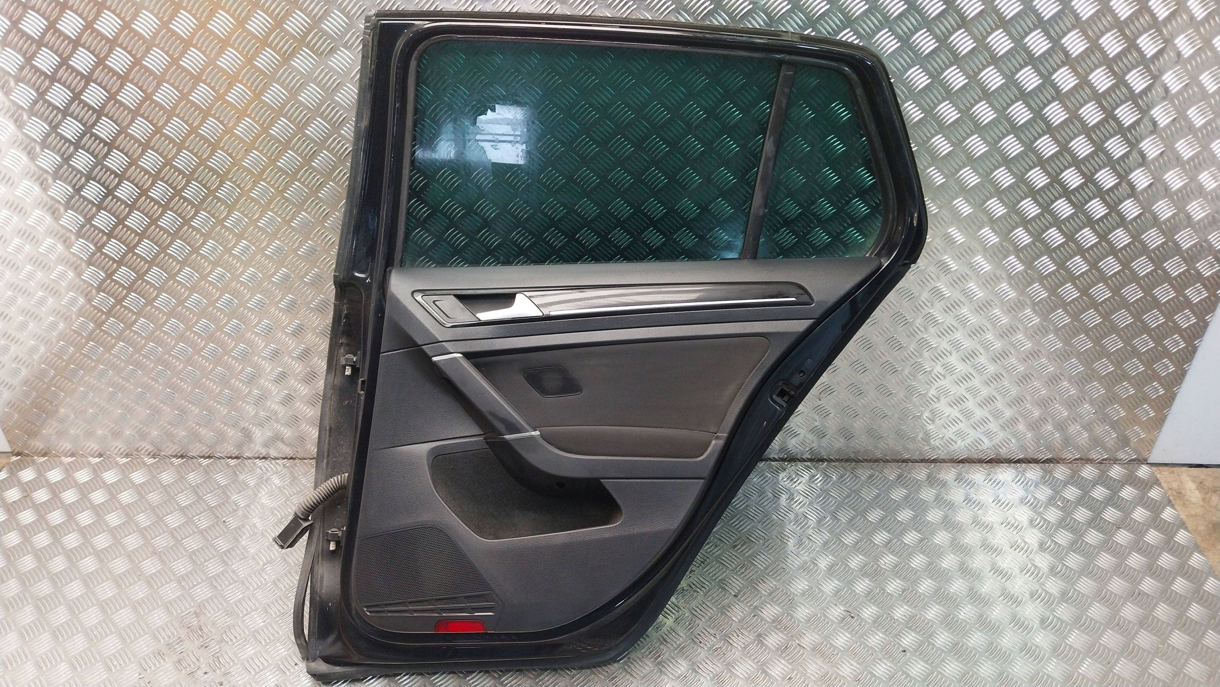 dveře záď pravé VW GOLF VII HATCHBACK 12