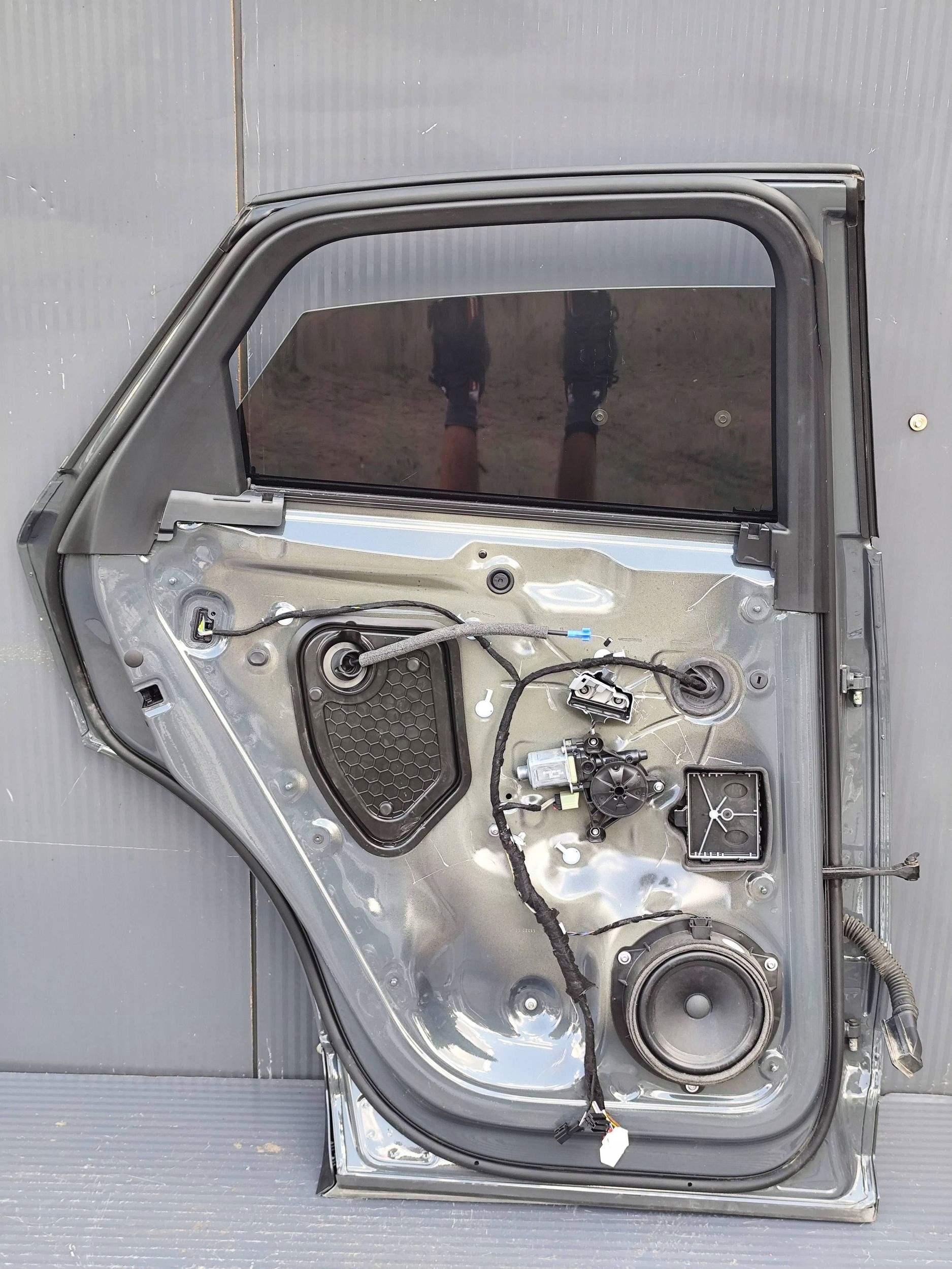 AUDI Q3 83A SPORTBACK door rear part left complete