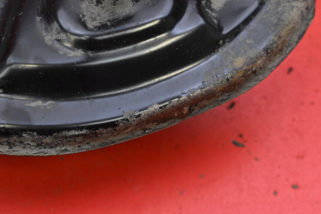 otoč čepu pravá záď VW PASSAT B8 2.0 TDI 150 KM 14-20