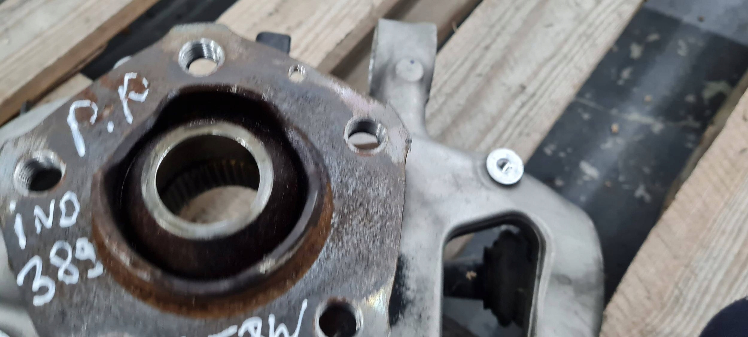 A5 8W S5 swing right right front 8W0407254F 8W0407560 A4 B9 8W
