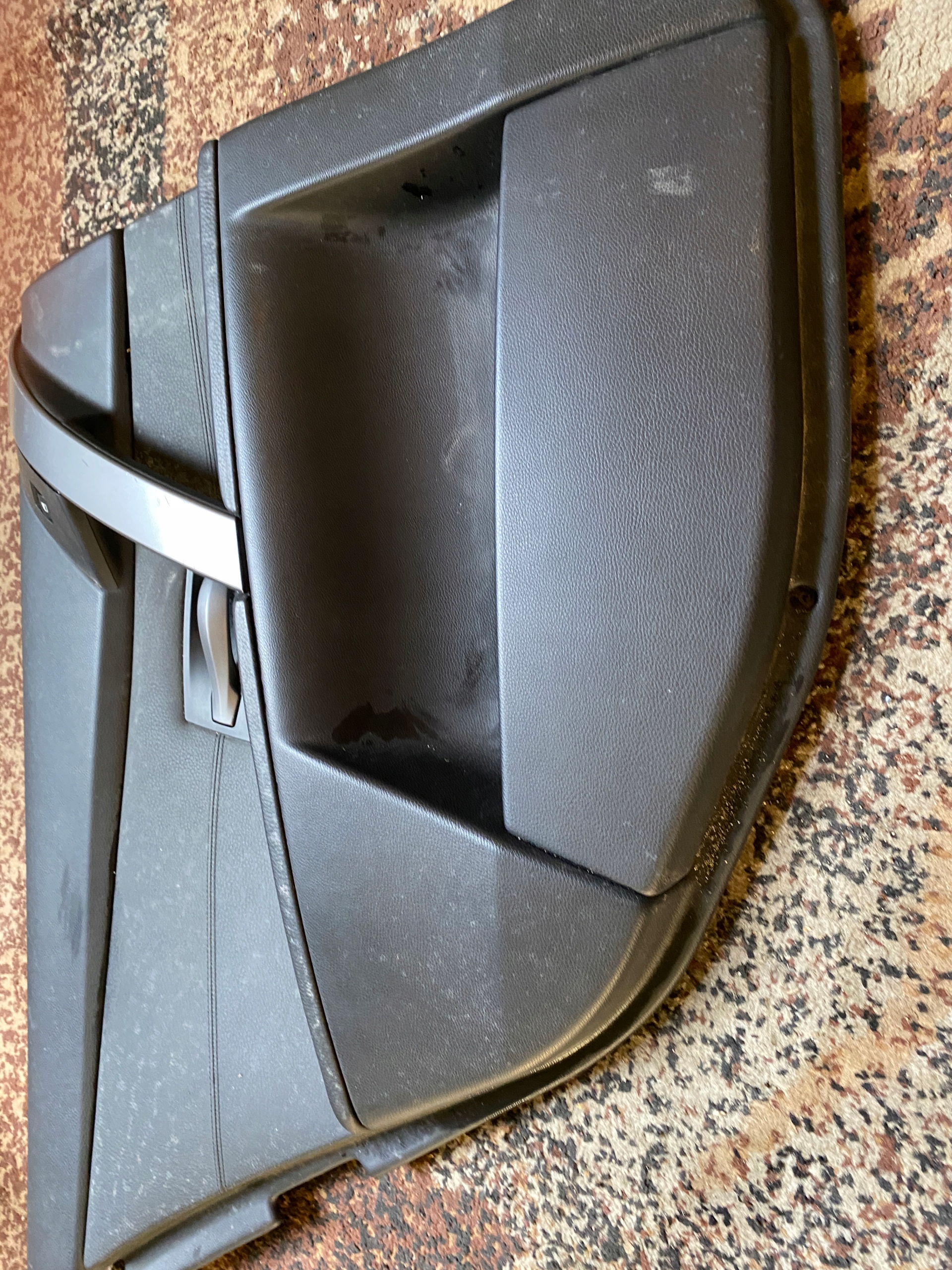 BMW E60 side left rear part leather PRZEDLIFT