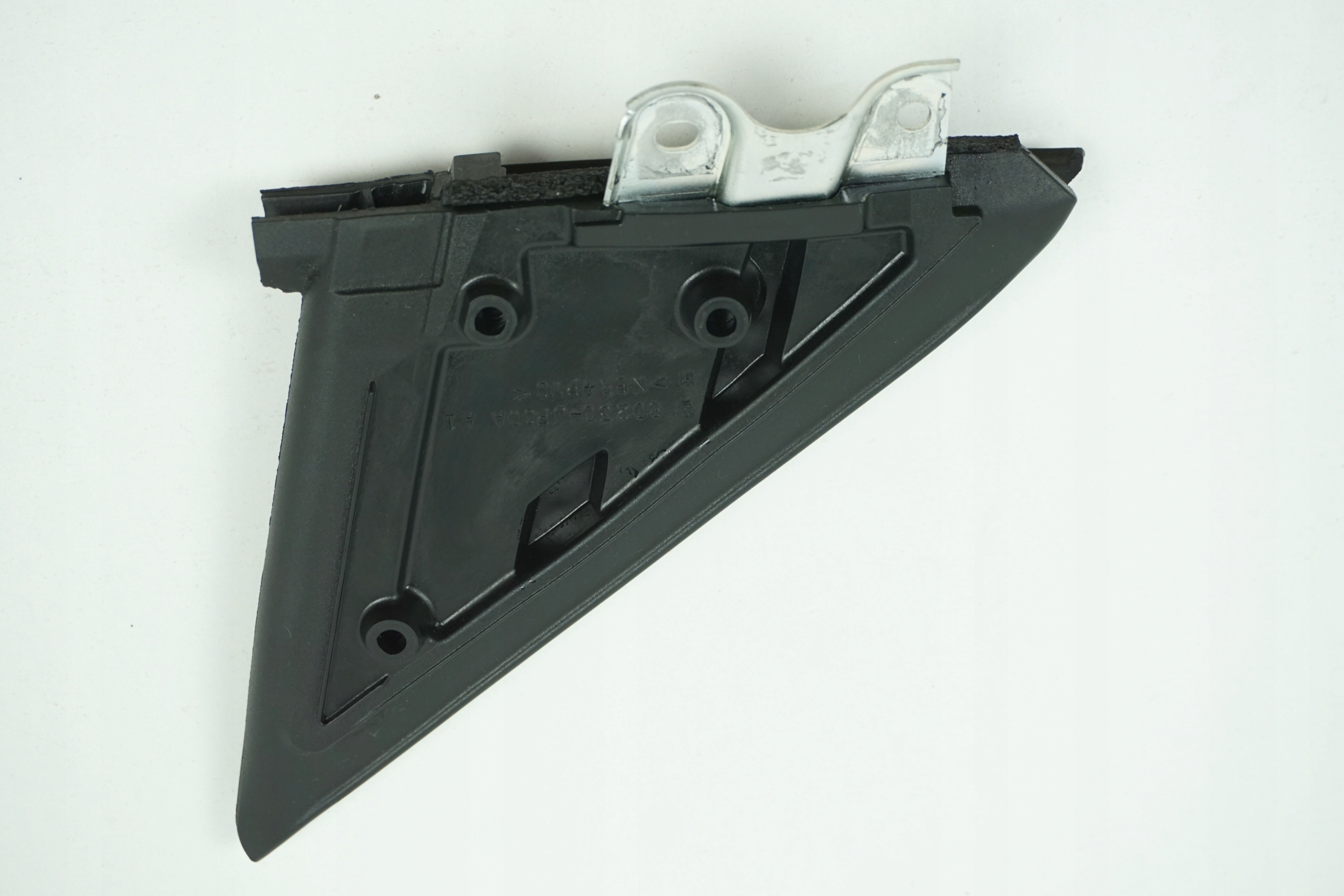 Trojkat Oslona Prawa Lusterka GTR R35 80230 JF00A Part manufacturer Nissan original OE