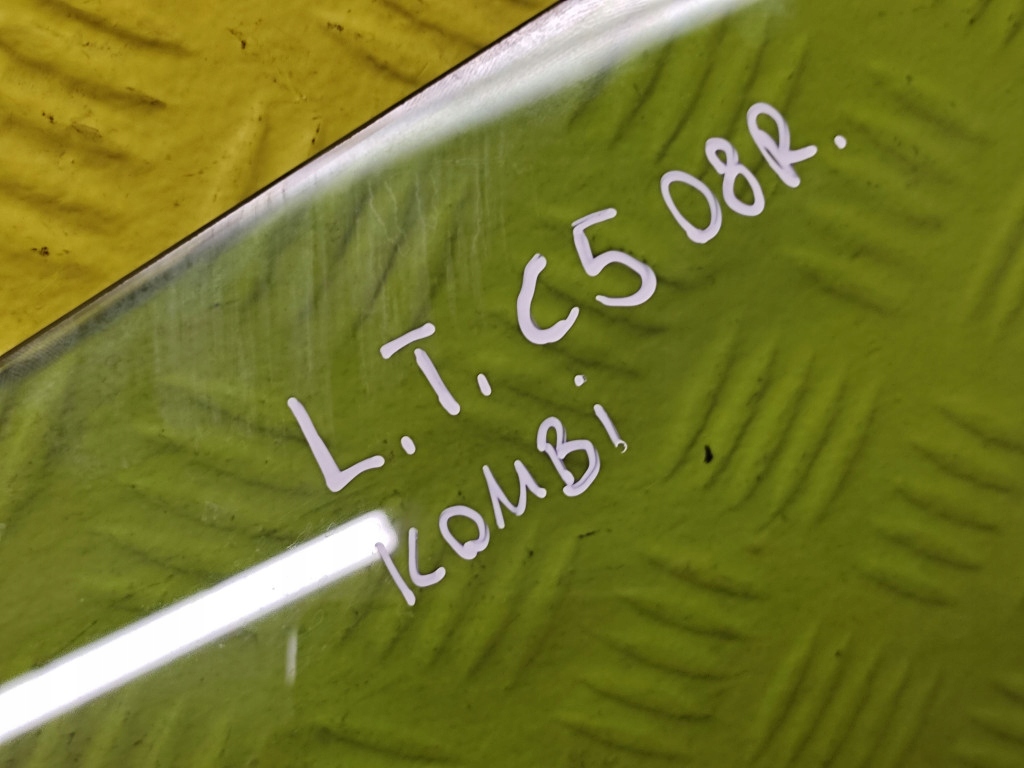 CITROEN C5 III KOMBI window door left rear part