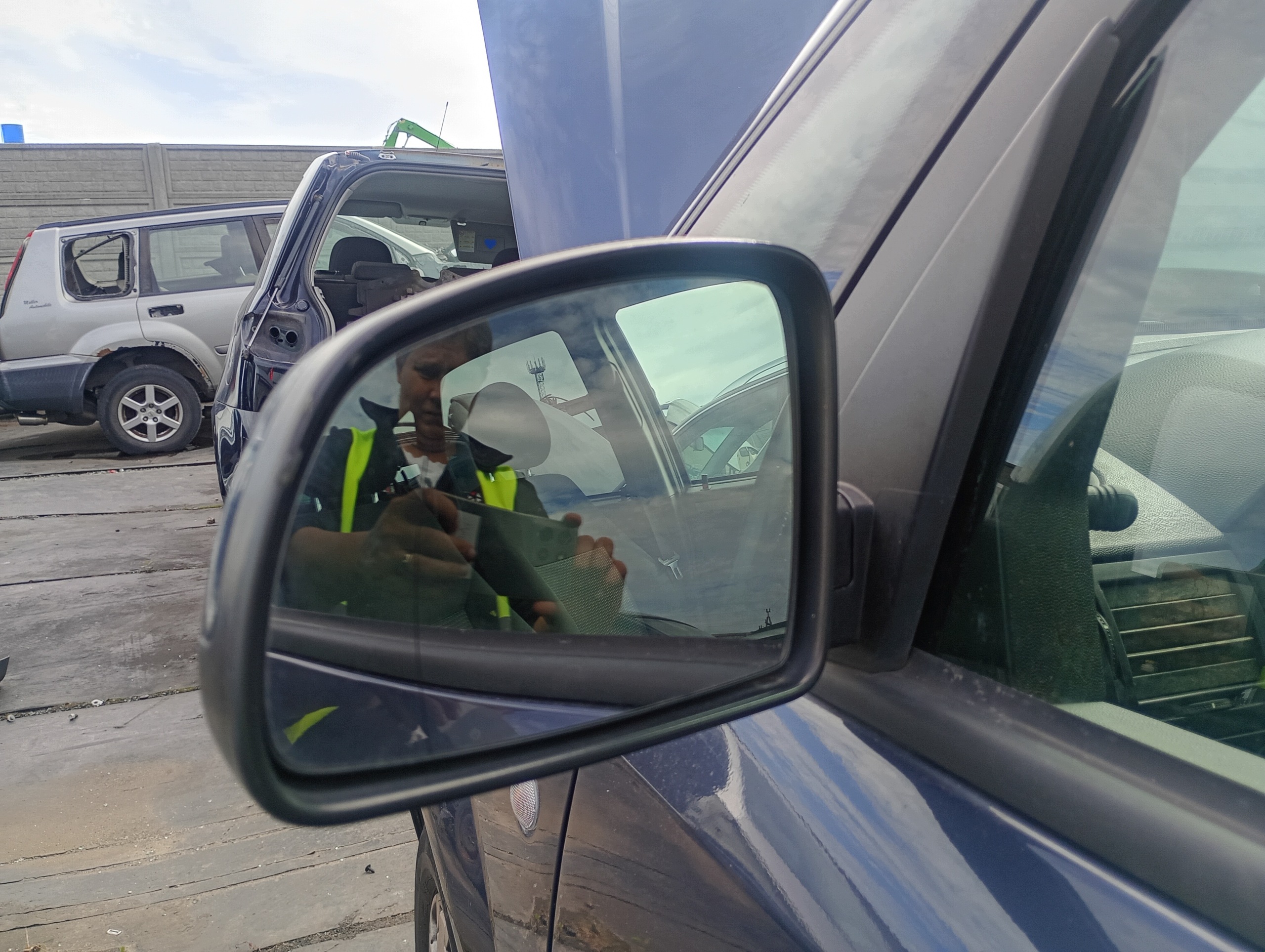 mirror left manually Opel Meriva A FL 06-10 kod lakieru Z168