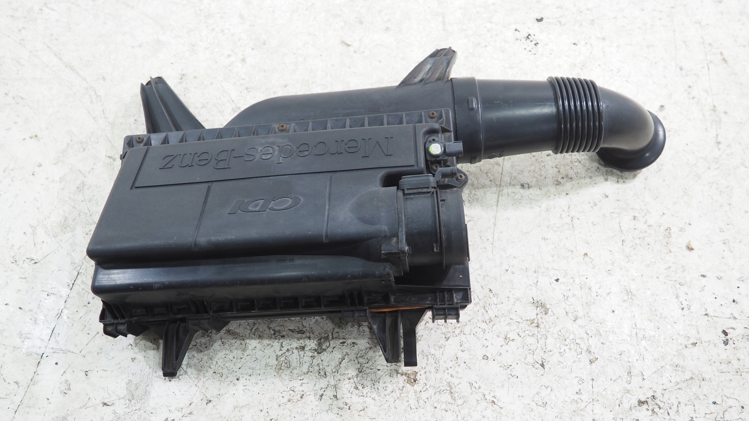 Mercedes Vito W639 Gehäuse filter luft A6395283106