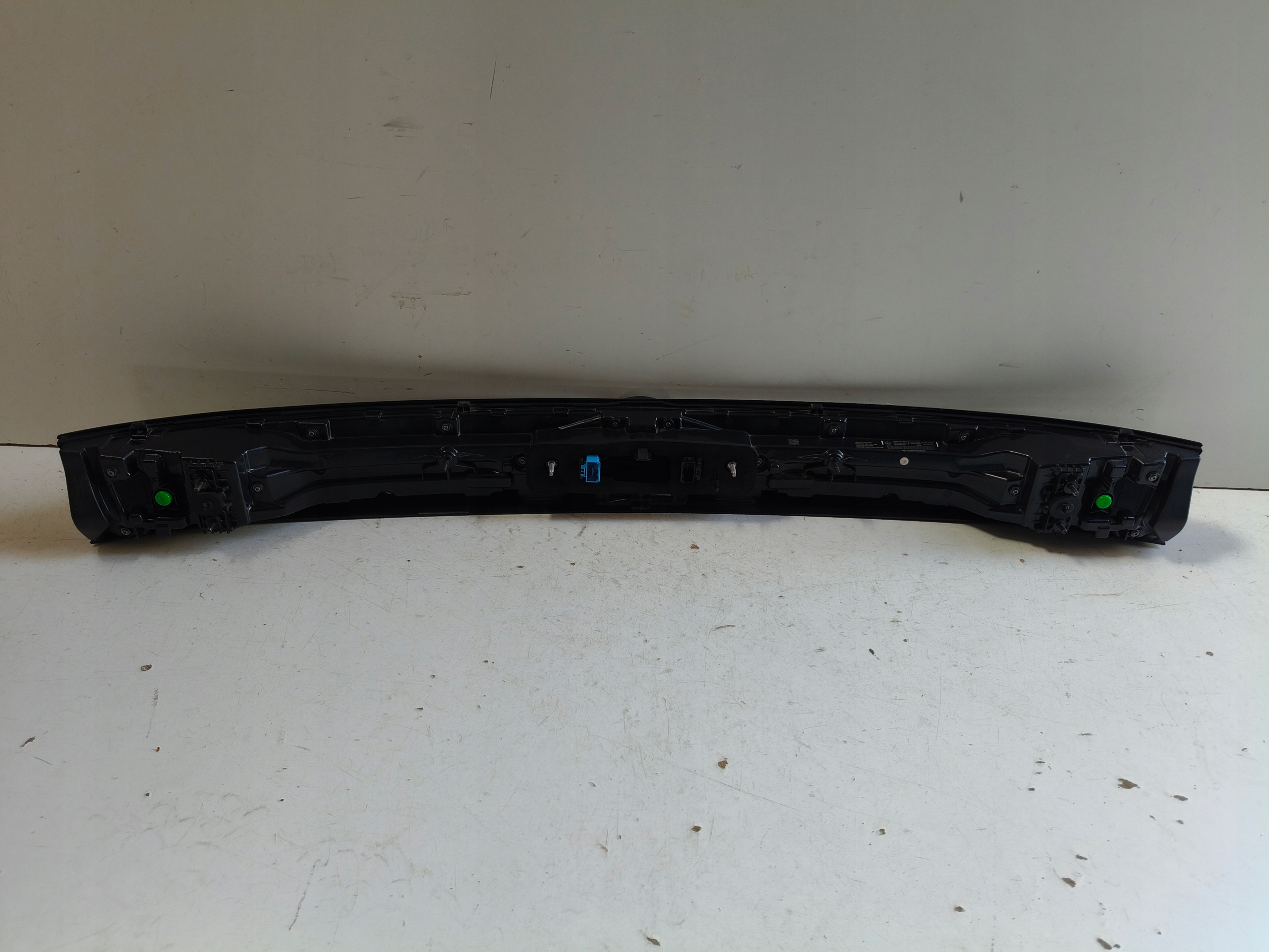 light rear cap bonnet VW ID7 14A LED