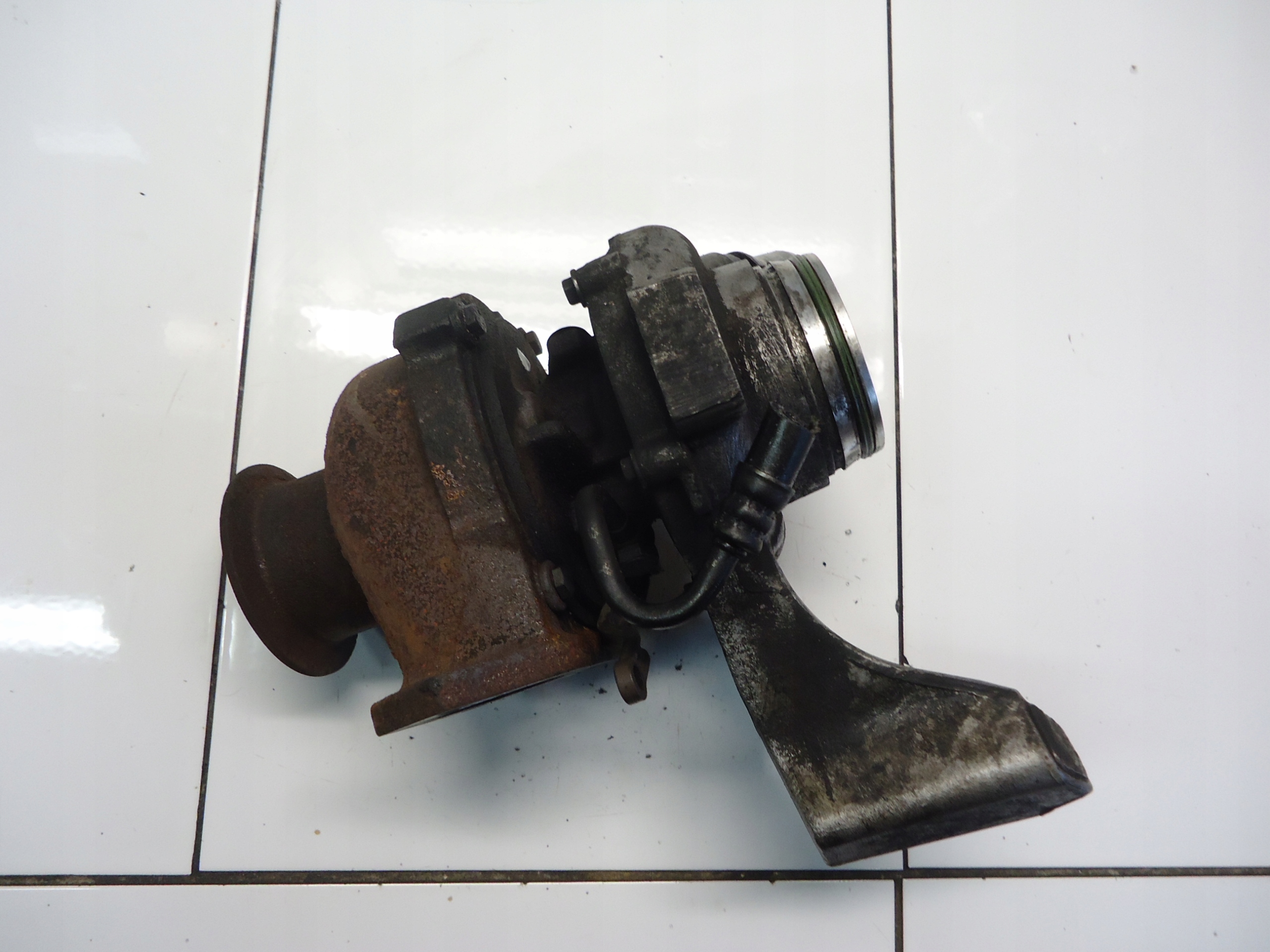 BMW 1 E87 2.0D turbo 7810189C