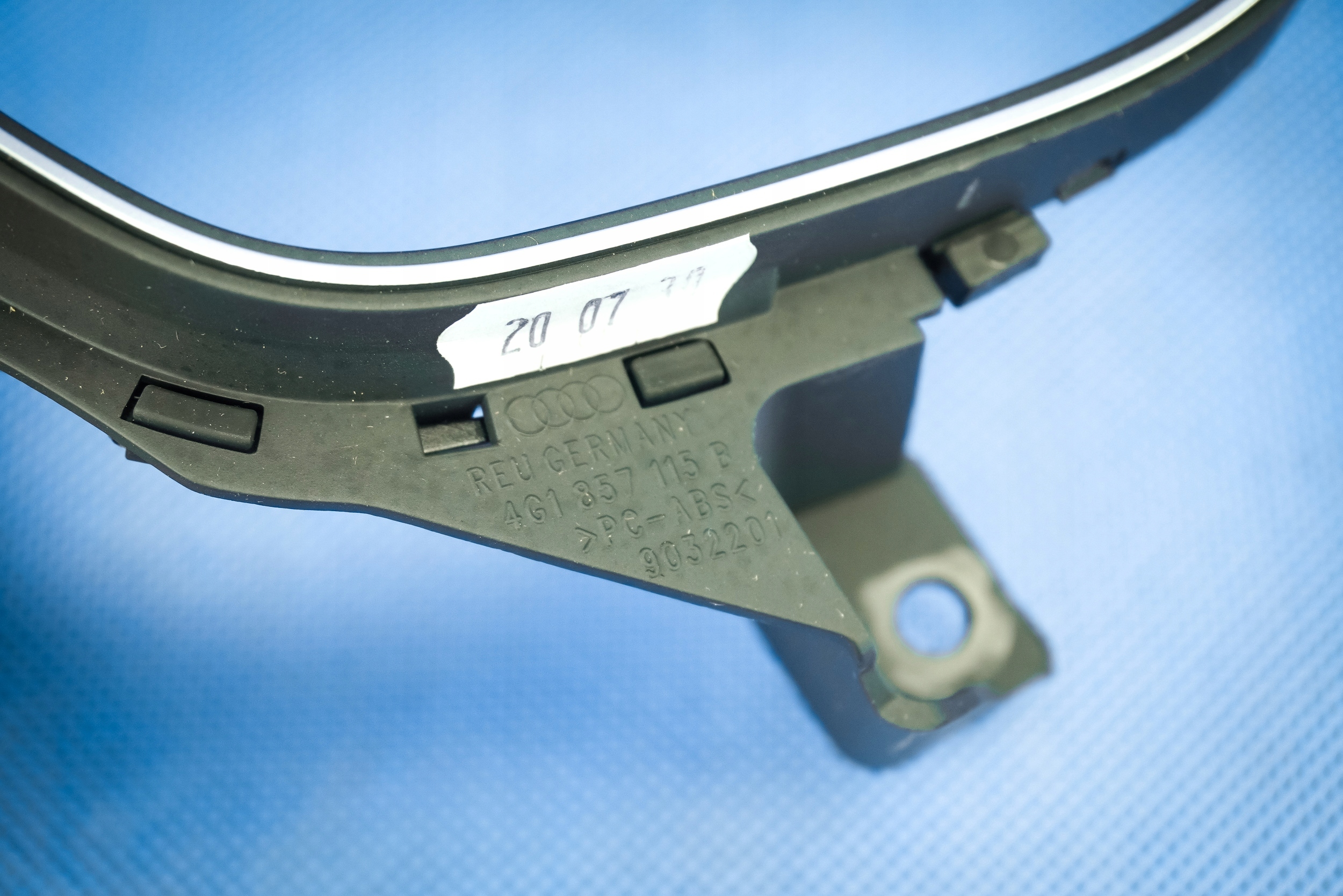 RAHMEN Blende Abdeckung des Kombiinstruments Audi A6 4G S6 A7 4G1857115B