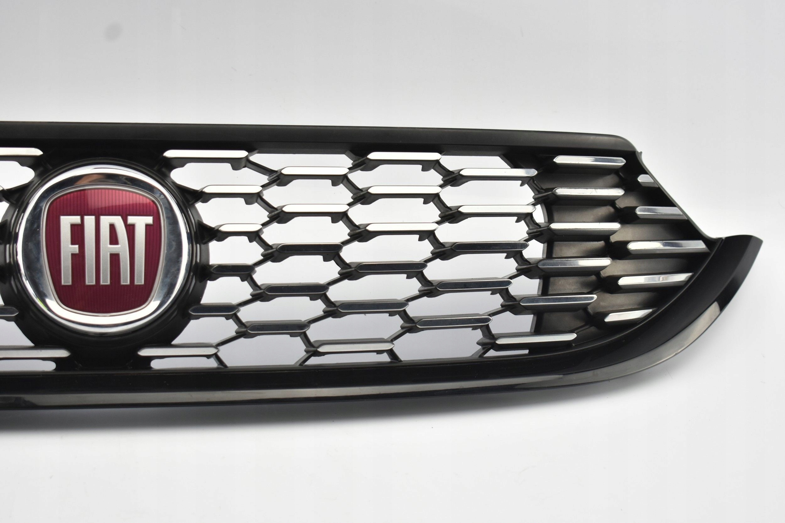 Fiat Tipo ZAF 356 Kühlergrill FRONTGRILL Kühlergitter 52033259 - Thumbnail 9