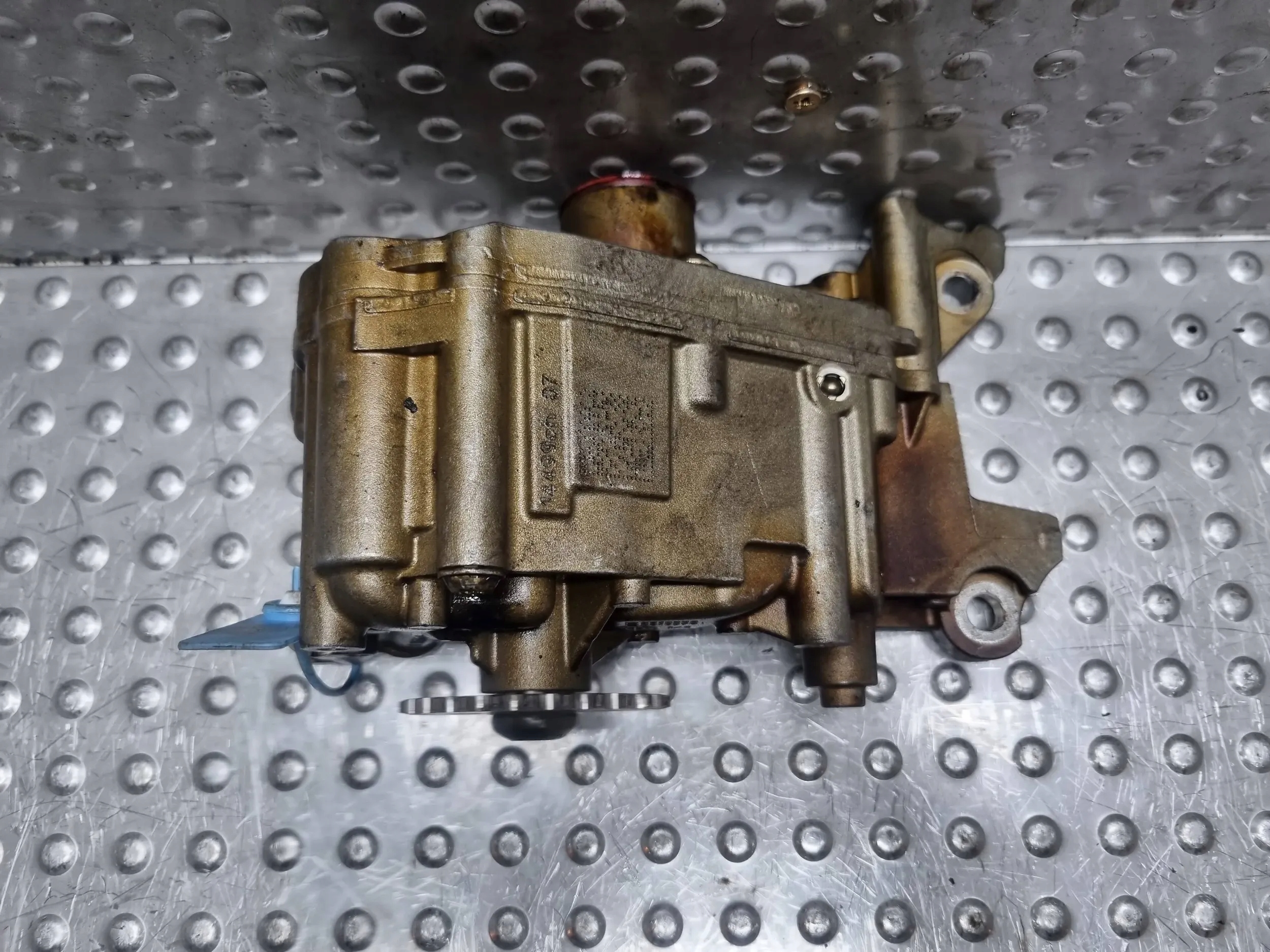 oil pump 7573748 BMW E60 E90 N53B30 2.0 3.0B