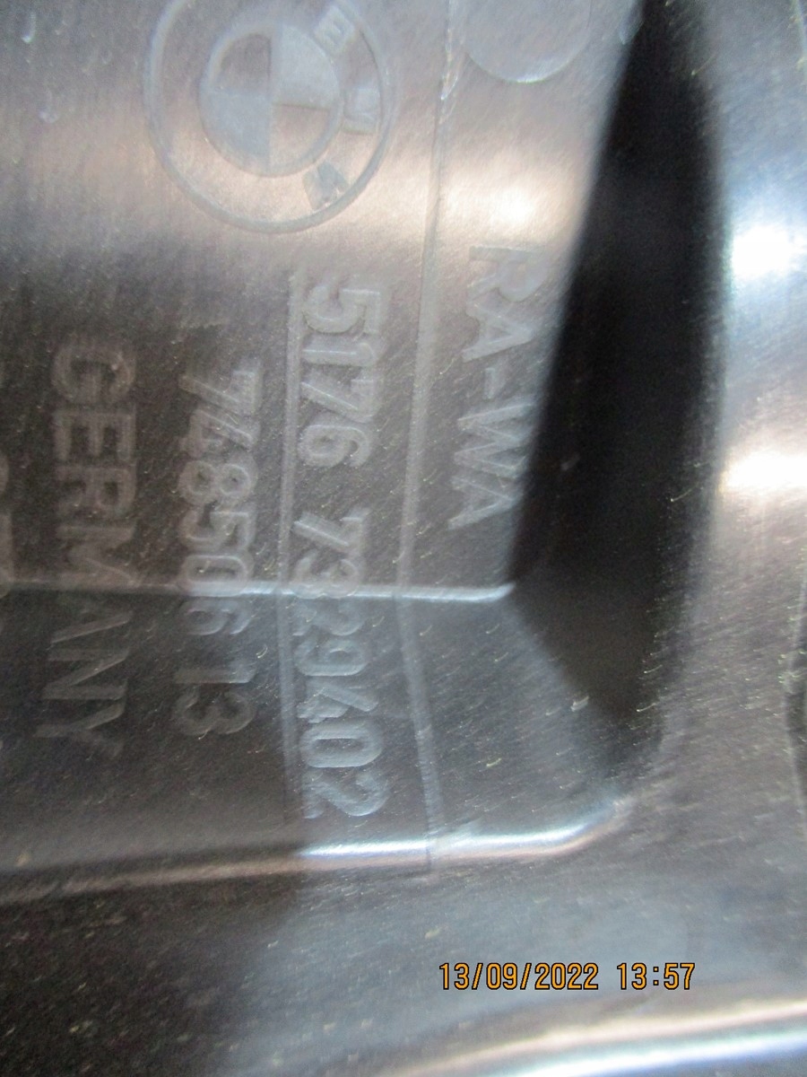 holder USZCZELKI windows BMW X1 F48 7329402