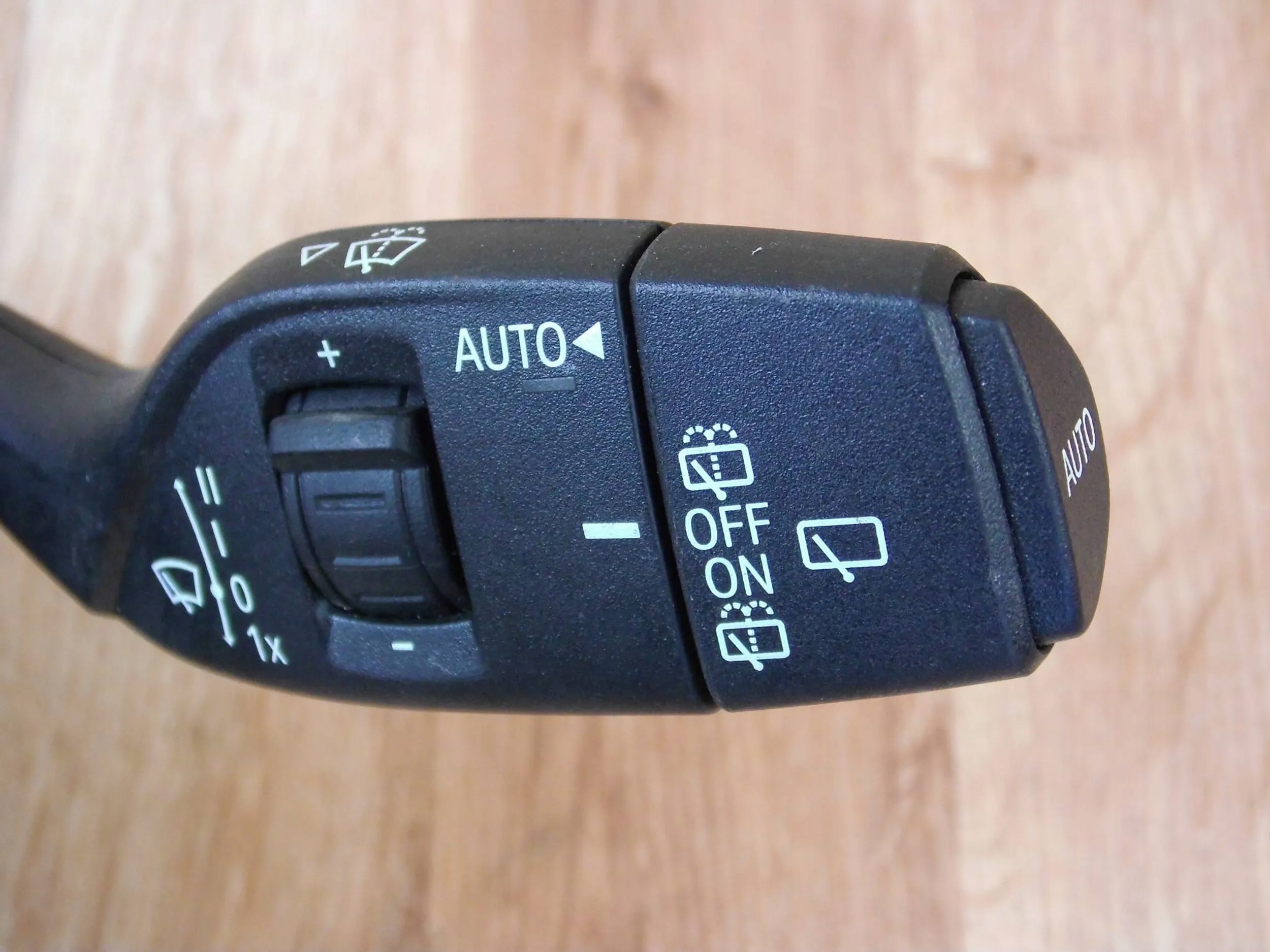BMW i3 I01 DEVIO LUCI TERGICRISTALLO TERGI luci tergicristalli DEVIO LUCI DEVIO ANELLO airbag VOLANTE