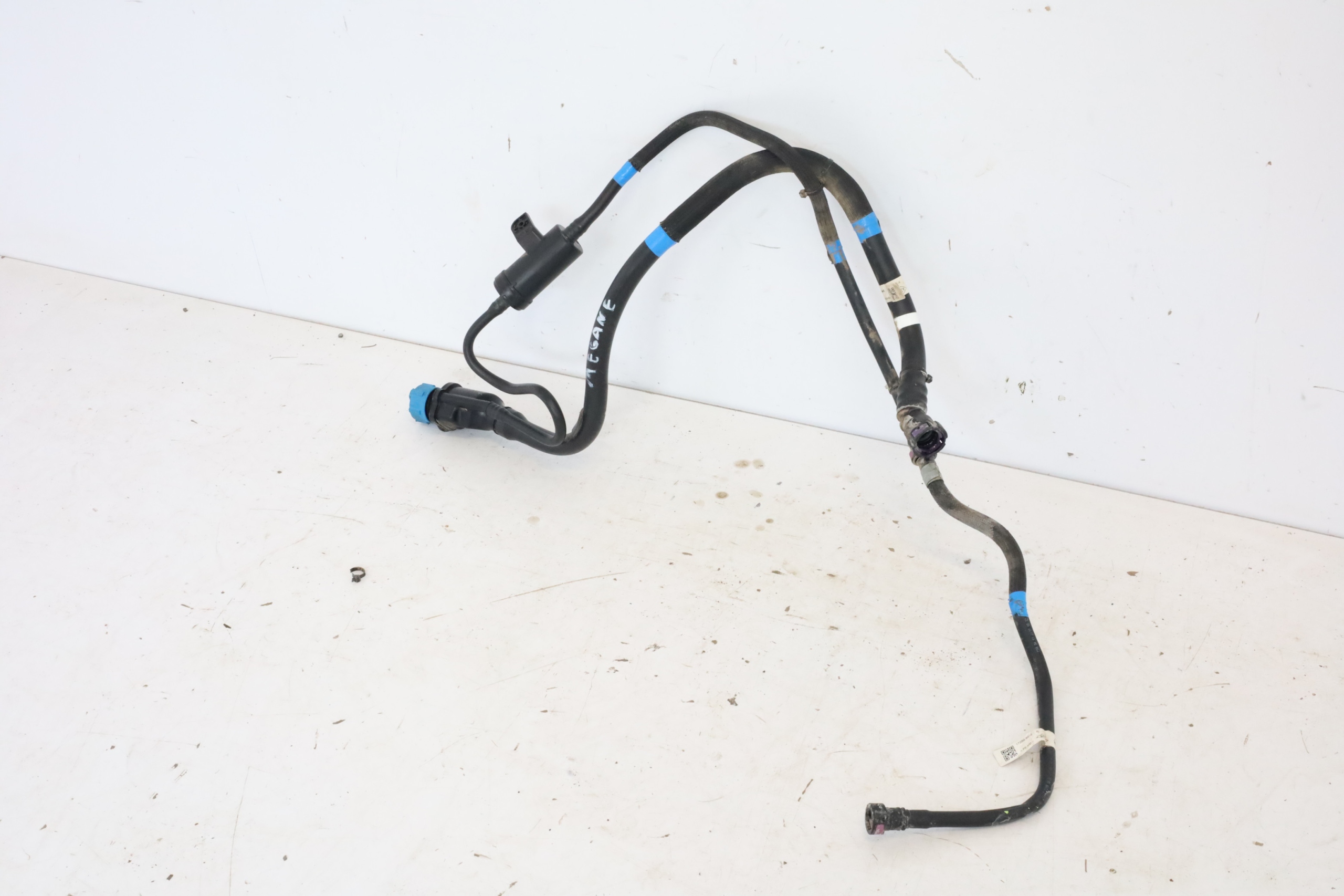 PRZEWÓD INSTALACJA WIĄZKA WLEW ADBLUE RENAULT MEGANE IV 1.5DCI 7330849AB Typ samochodu Samochody osobowe