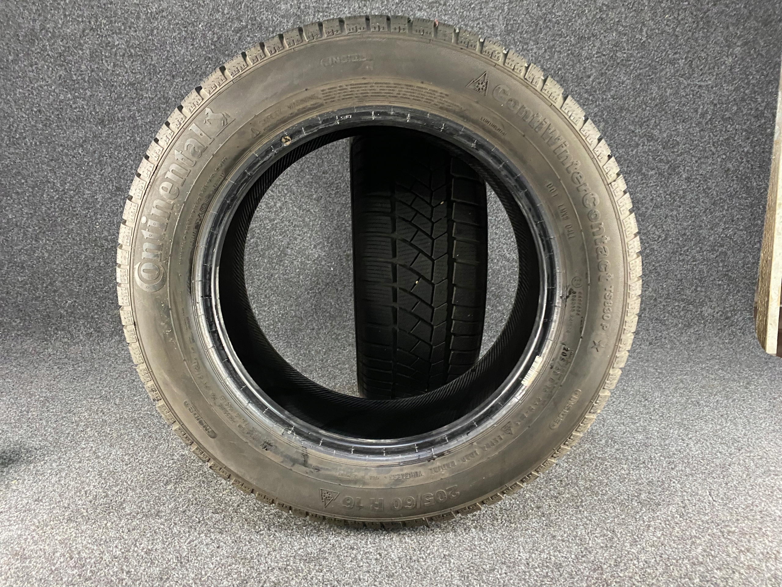 CONTINENTAL CONTWINTERCONTACT TS830P 205/60R16 Szerokość opony 205 mm