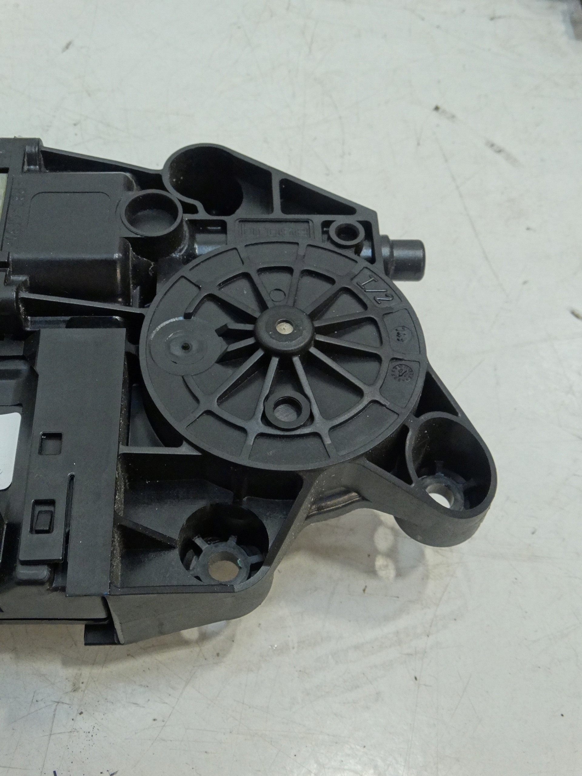 mini motor windows left front RENAULT SCENIC III 807319718R