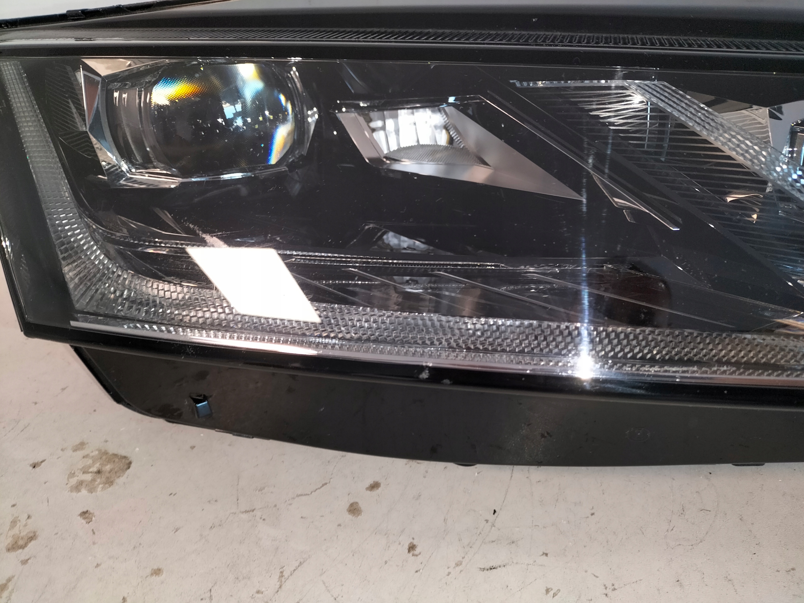 light front reflektor right SKODA OCTAVIA 4 IV 19- FULL LED