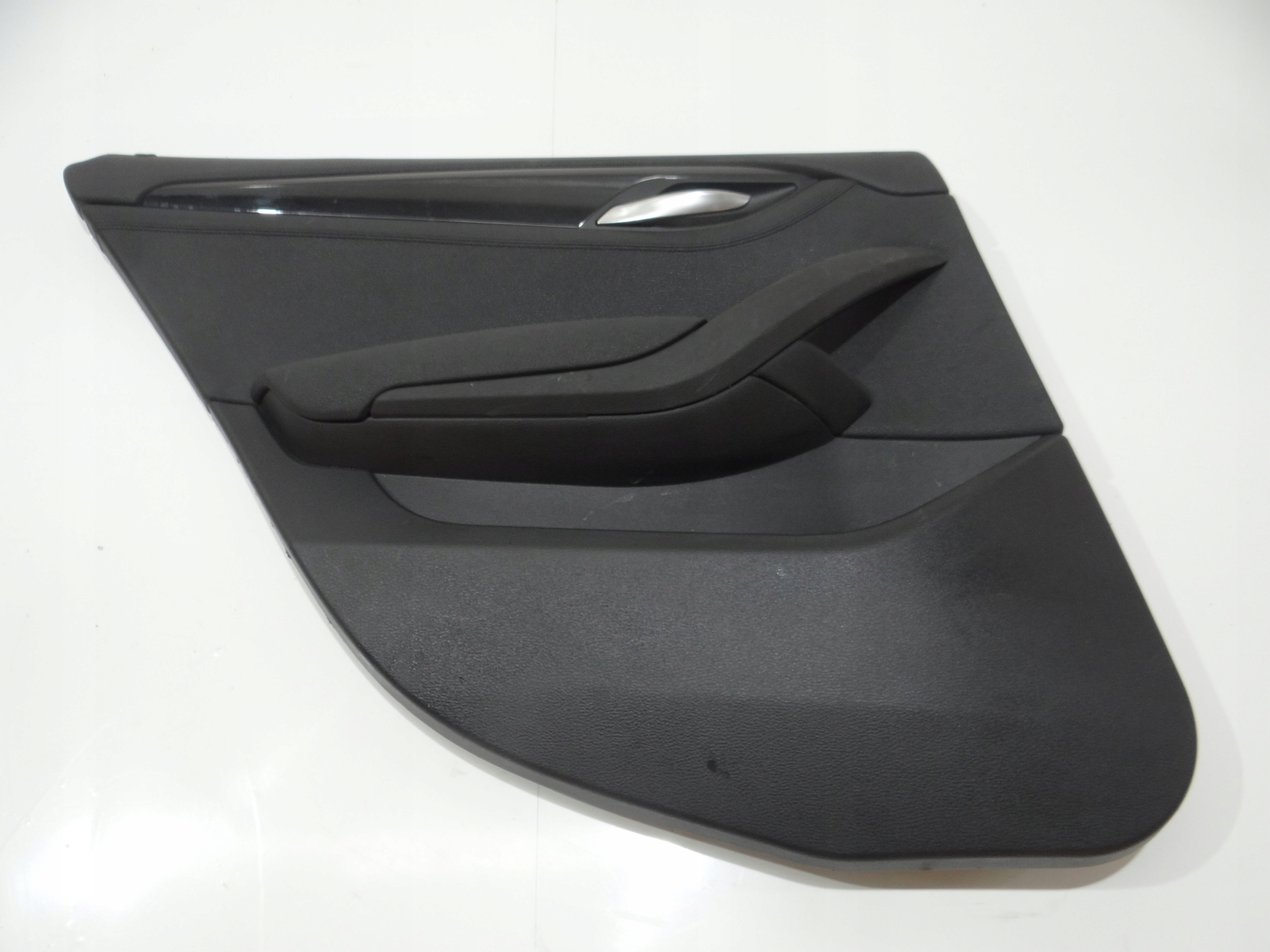 side door left rear part BMW X1 E84 OE (16707778)