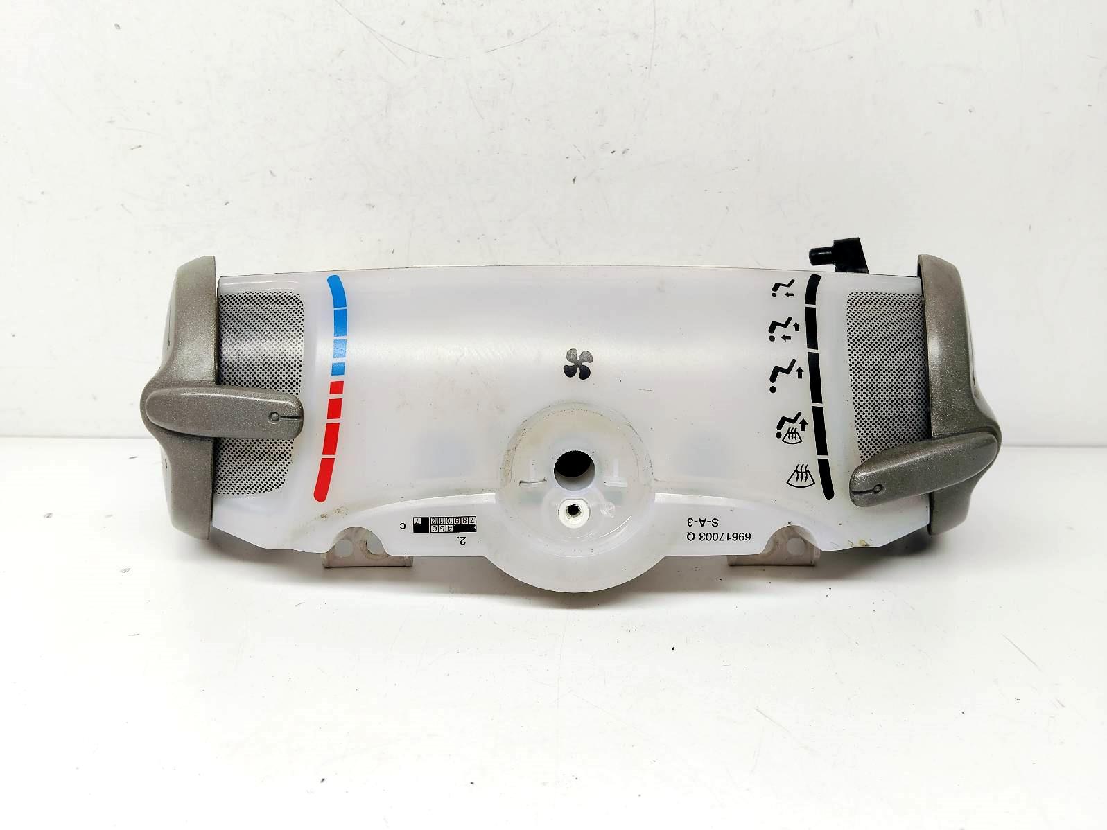 Panel bocchette manuale Peugeot 107 3D 1.0 P69610003B