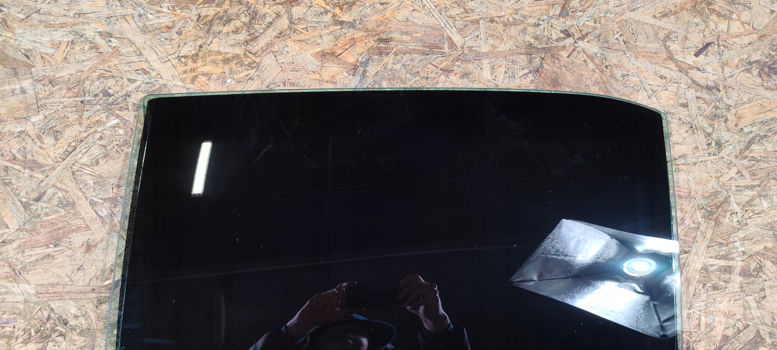 window side door left rear part Chrysler 300 2015