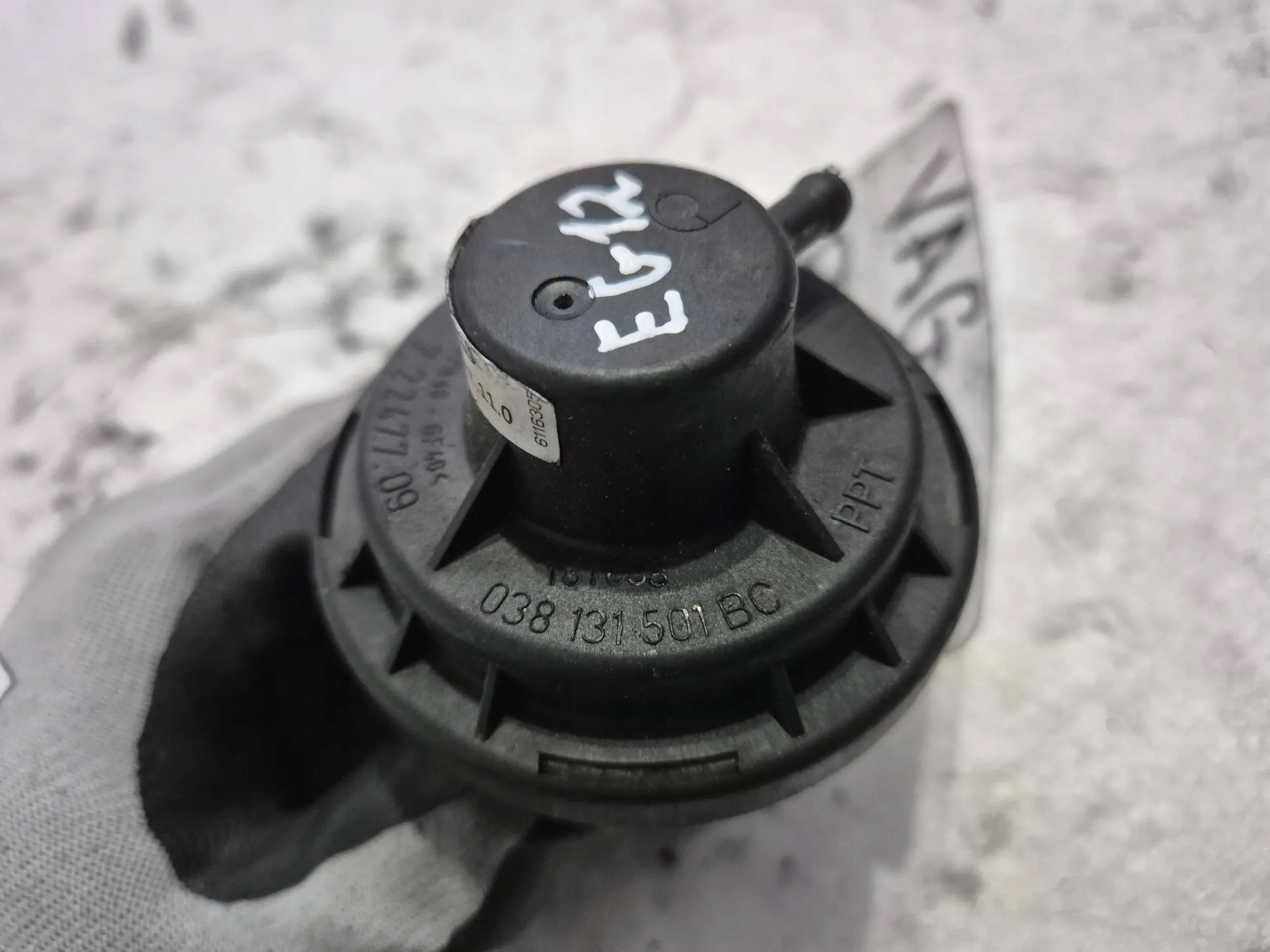 AGR-Ventil 7.22477.11.0 / 038131501BC Vw Caddy III Golf V 2.0 SDI