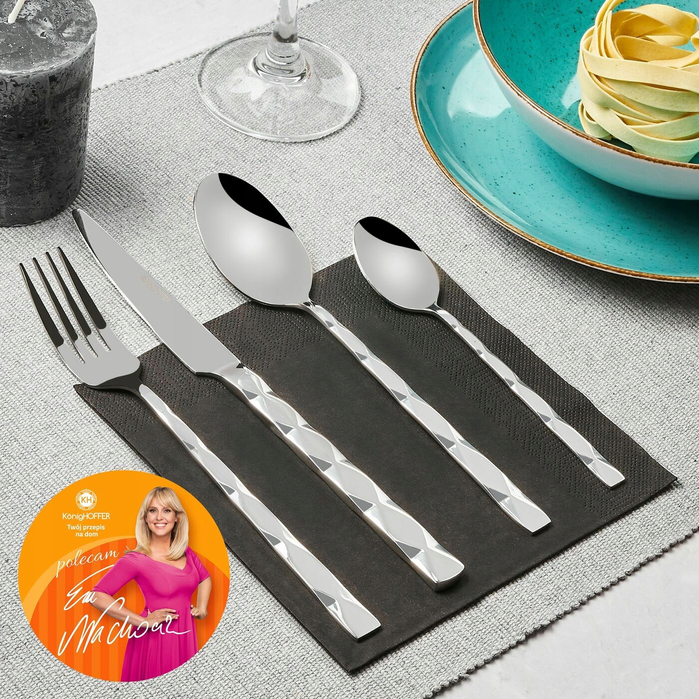 Walizka SZTUĆCE 72 el widelce łyżki noże Połysk Liczba osób 12