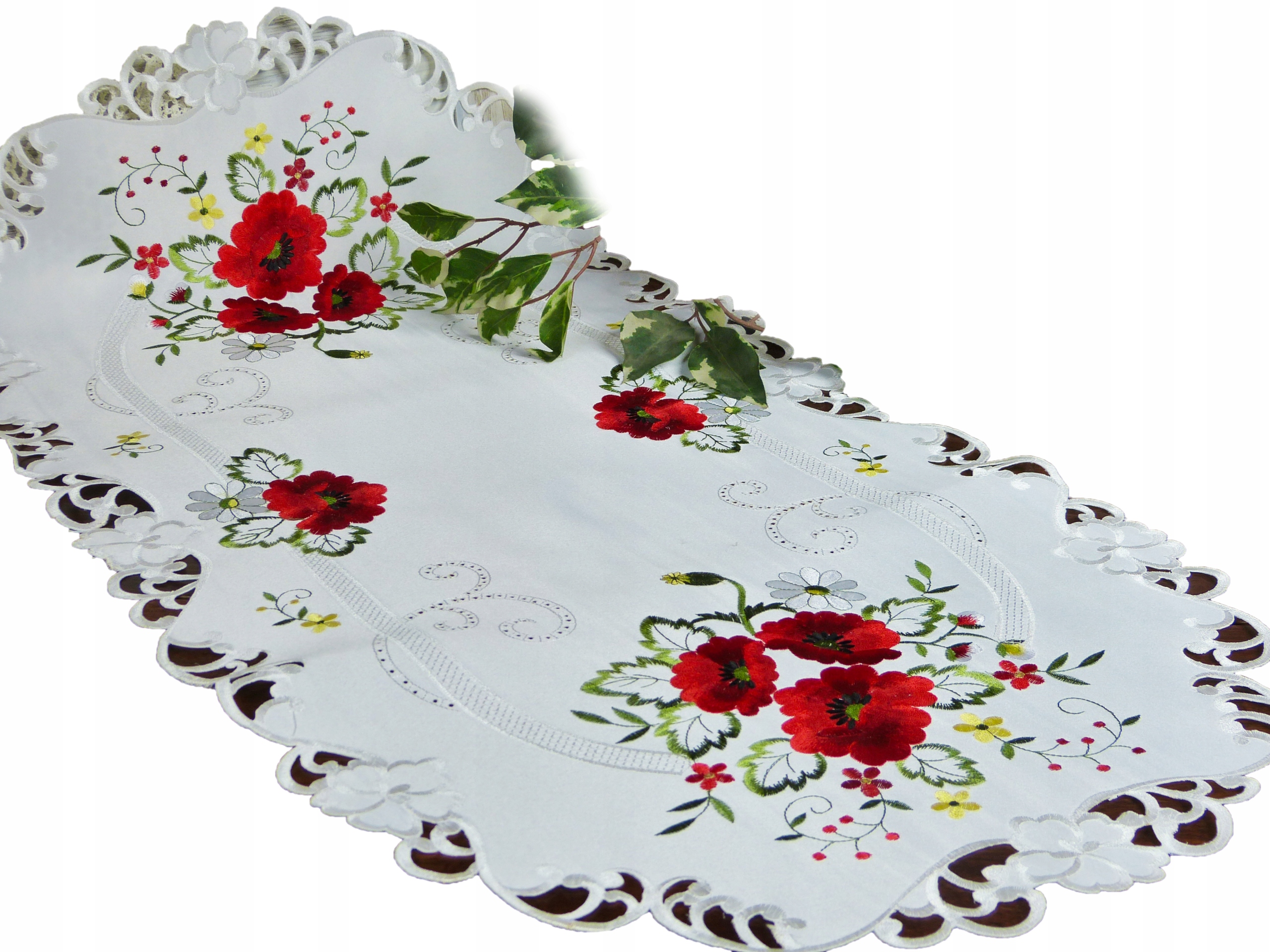 

Bieżnik haftowany 60x120 biały czerwone Maki