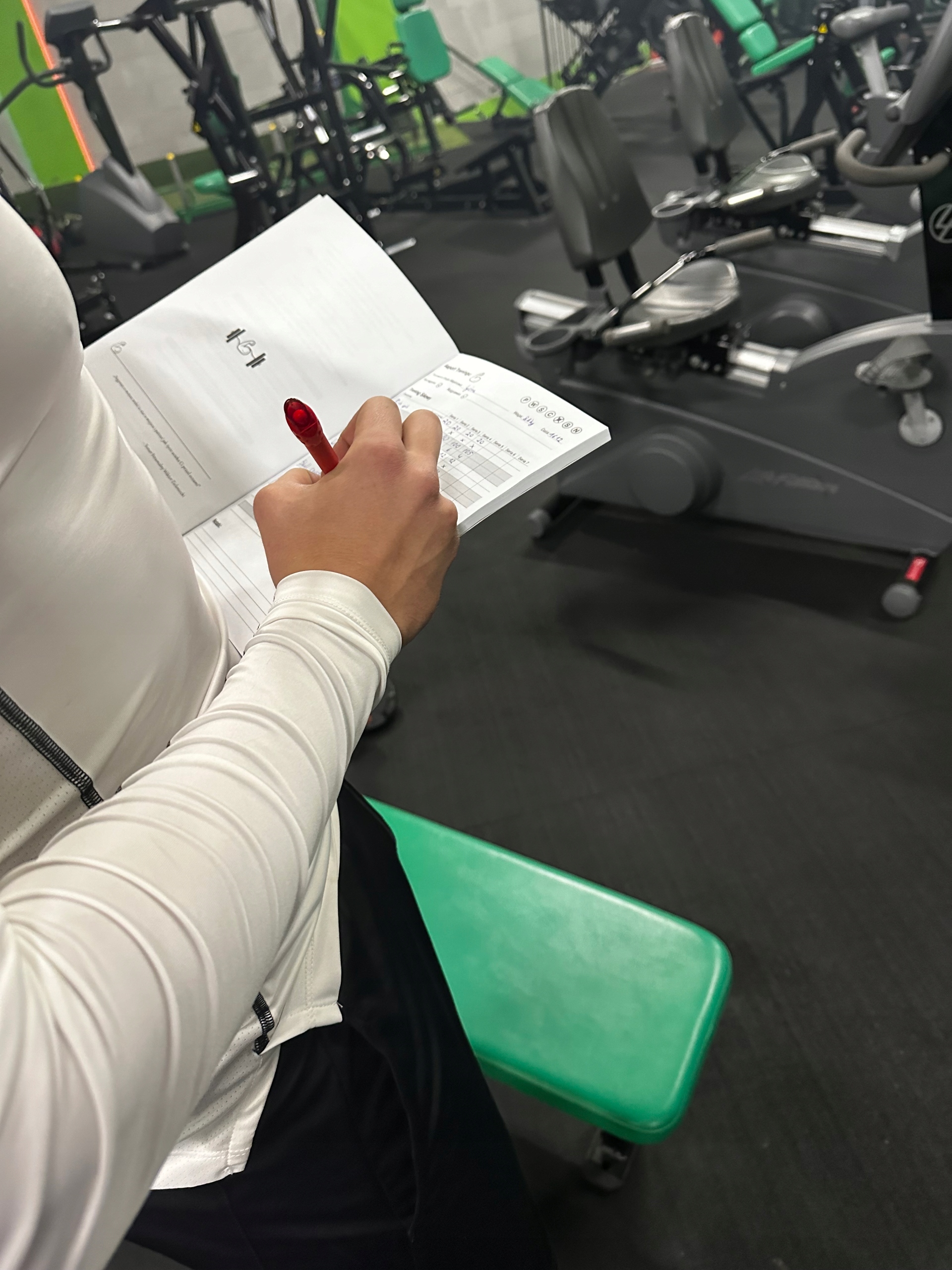 Notes dla Siłowni 120 Stron Siłownia Trening Notes Rozwój Waga produktu z opakowaniem jednostkowym 0.2 kg