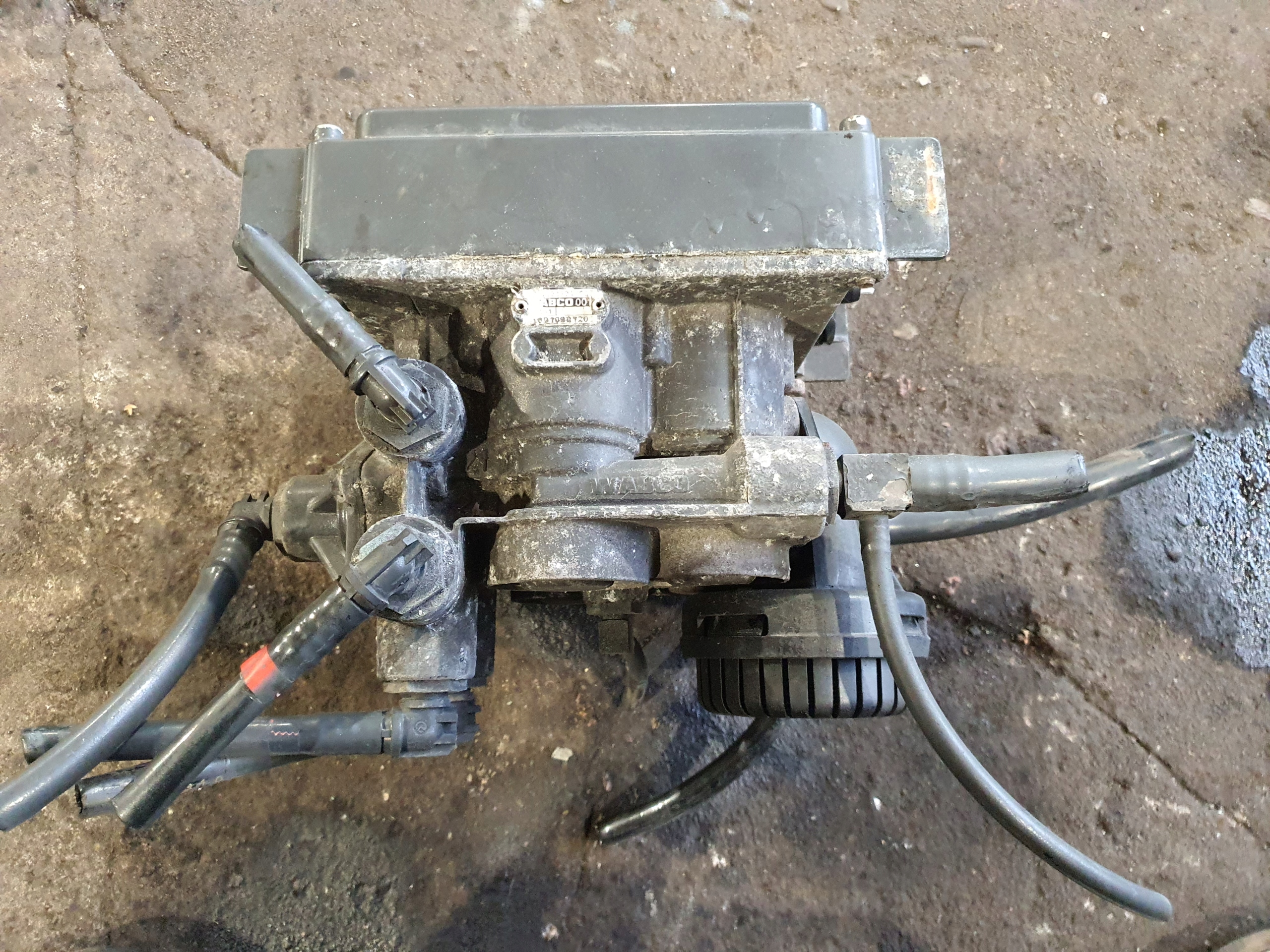 Zawór modulator EBS Mercedes actros