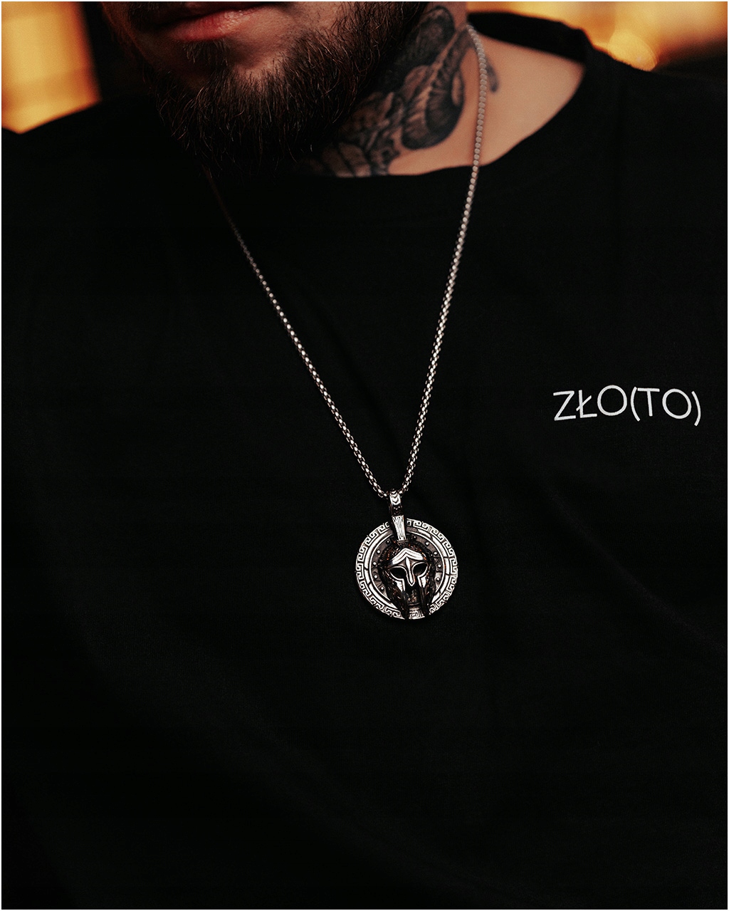 Zawieszka męska wisiorek HOPLITA rycerz HEŁM ornamenty STAL szlachetna 316L Marka Blingart