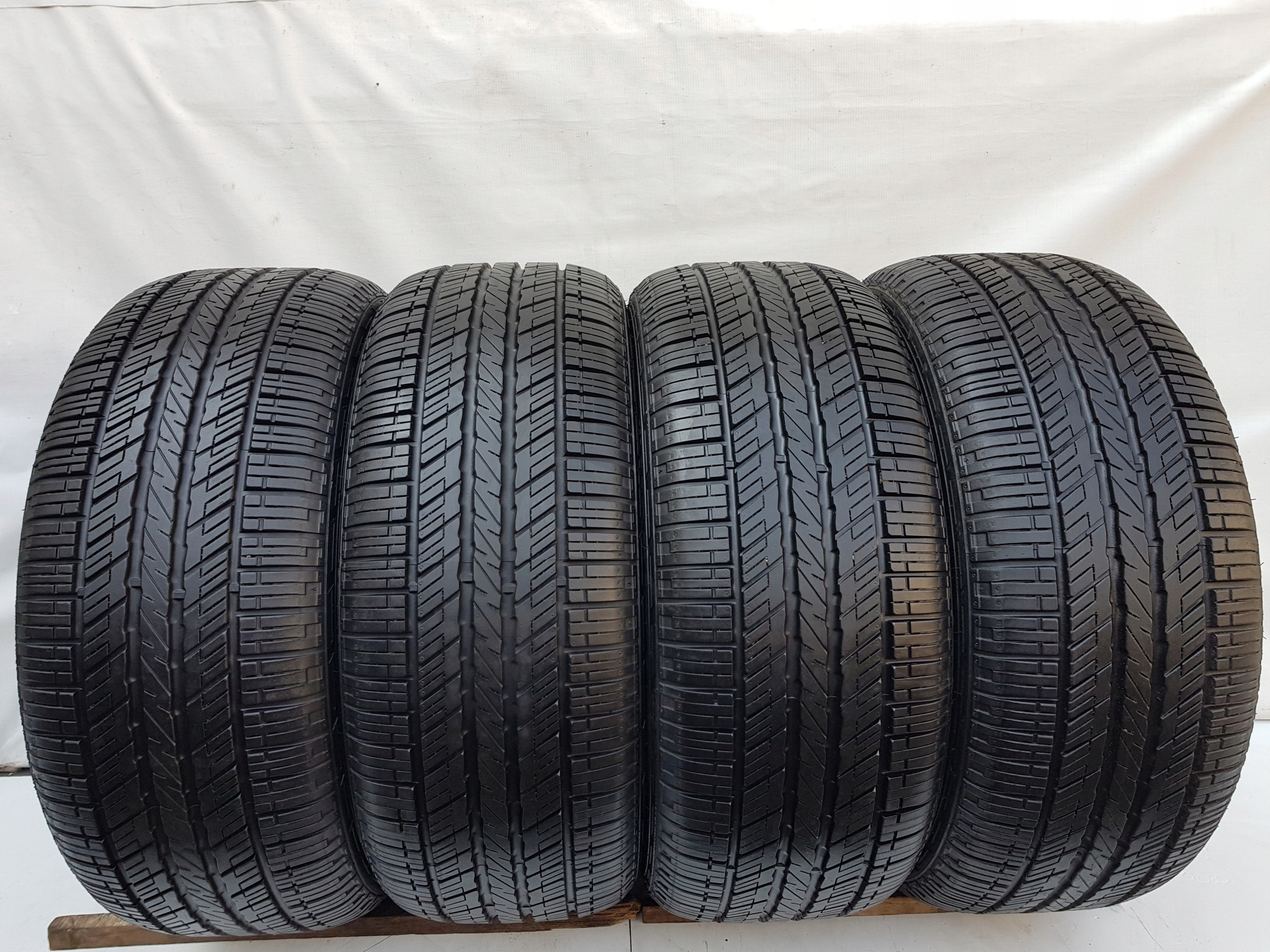 Hankook Dynapro Hp 235 / 55R17 99V комплект 7,5 мм