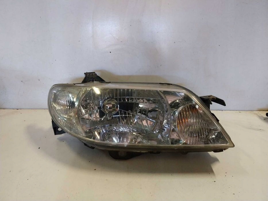 light right front Mazda 323F Fl 2002r Europa ! ! !