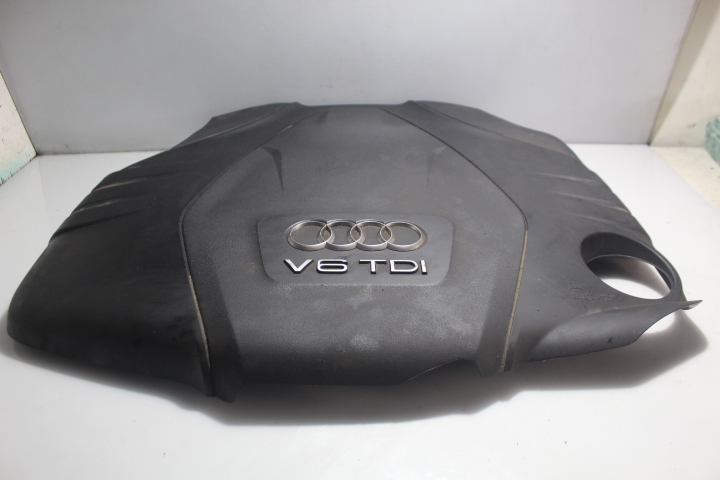 Крышка двигателя AUDI A6 C7 3.0 TDI