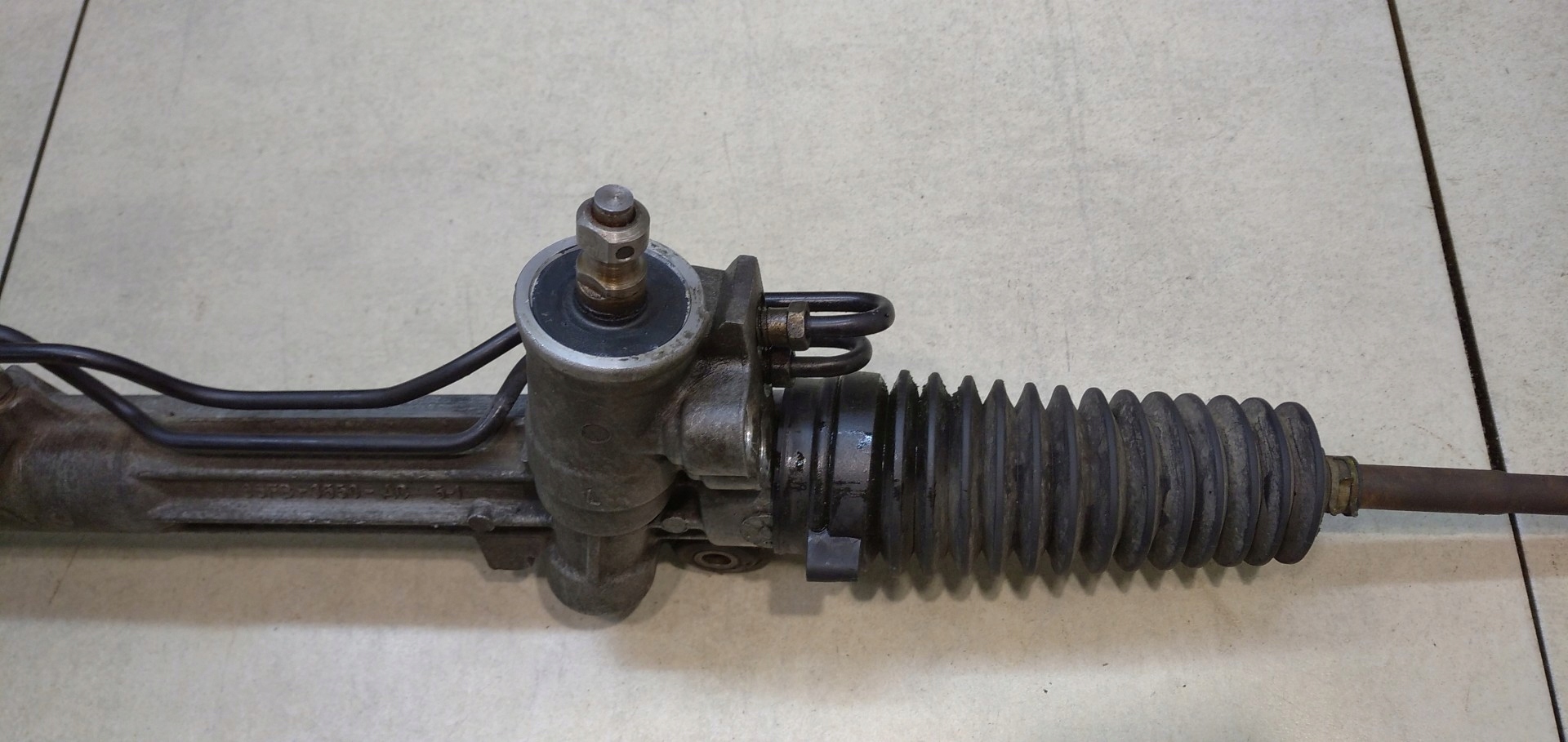 Boîter direction FORD PUMA 1.4 96FB3550AC