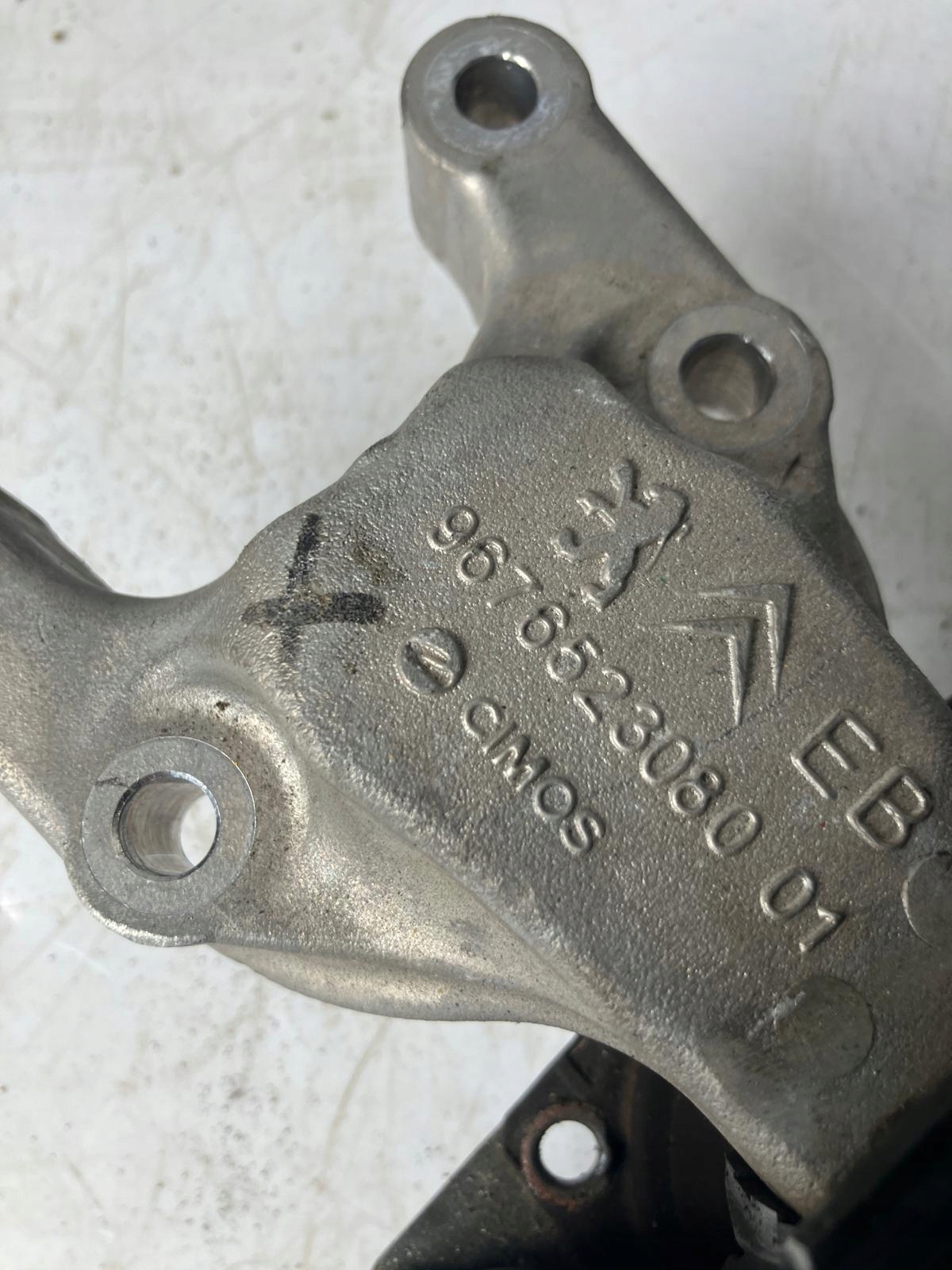 holder engine mount C4 II B7 DS4 1.2 THP