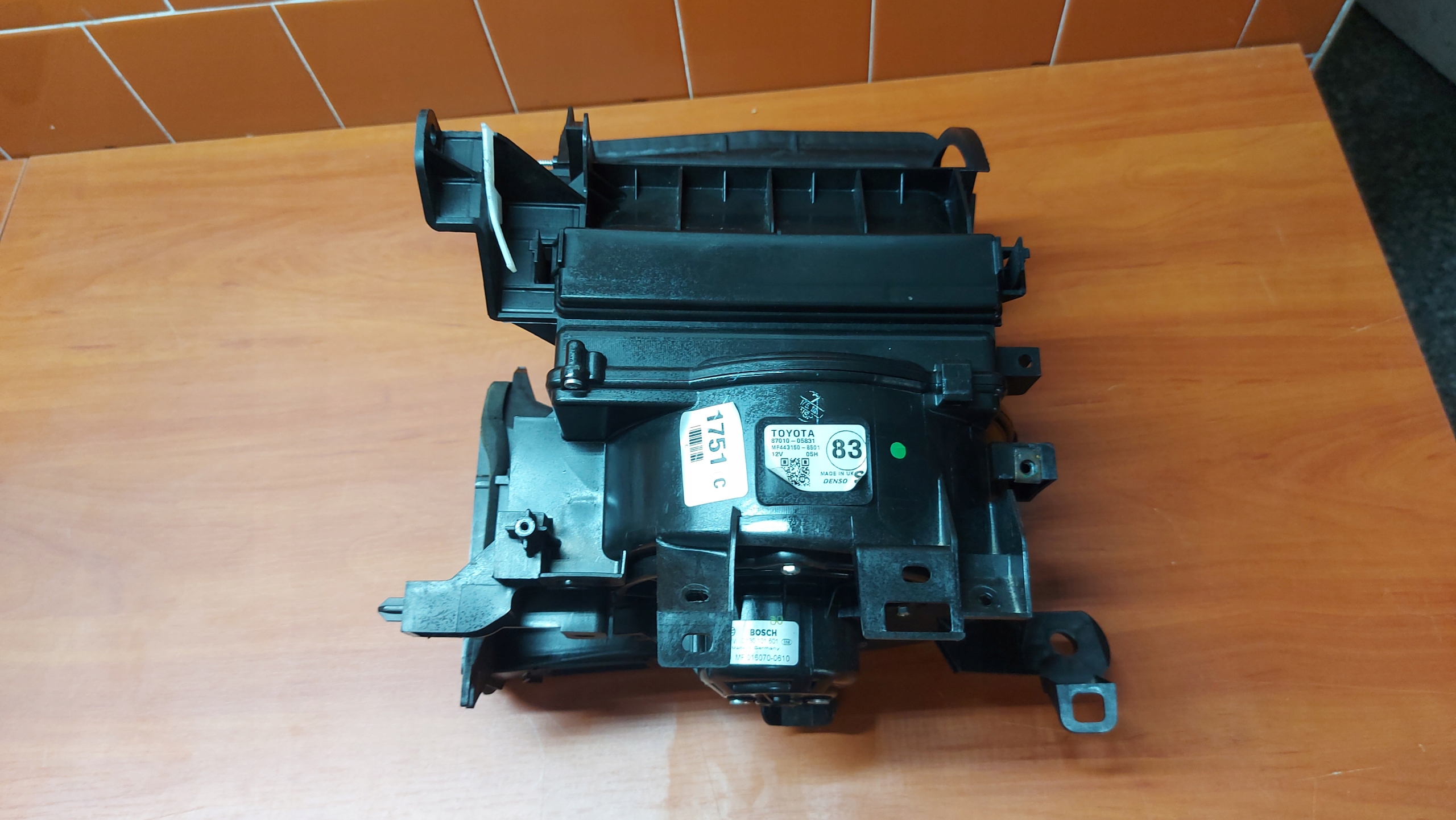 ventilátor obal ohřívač TOYOTA AVENSIS T25