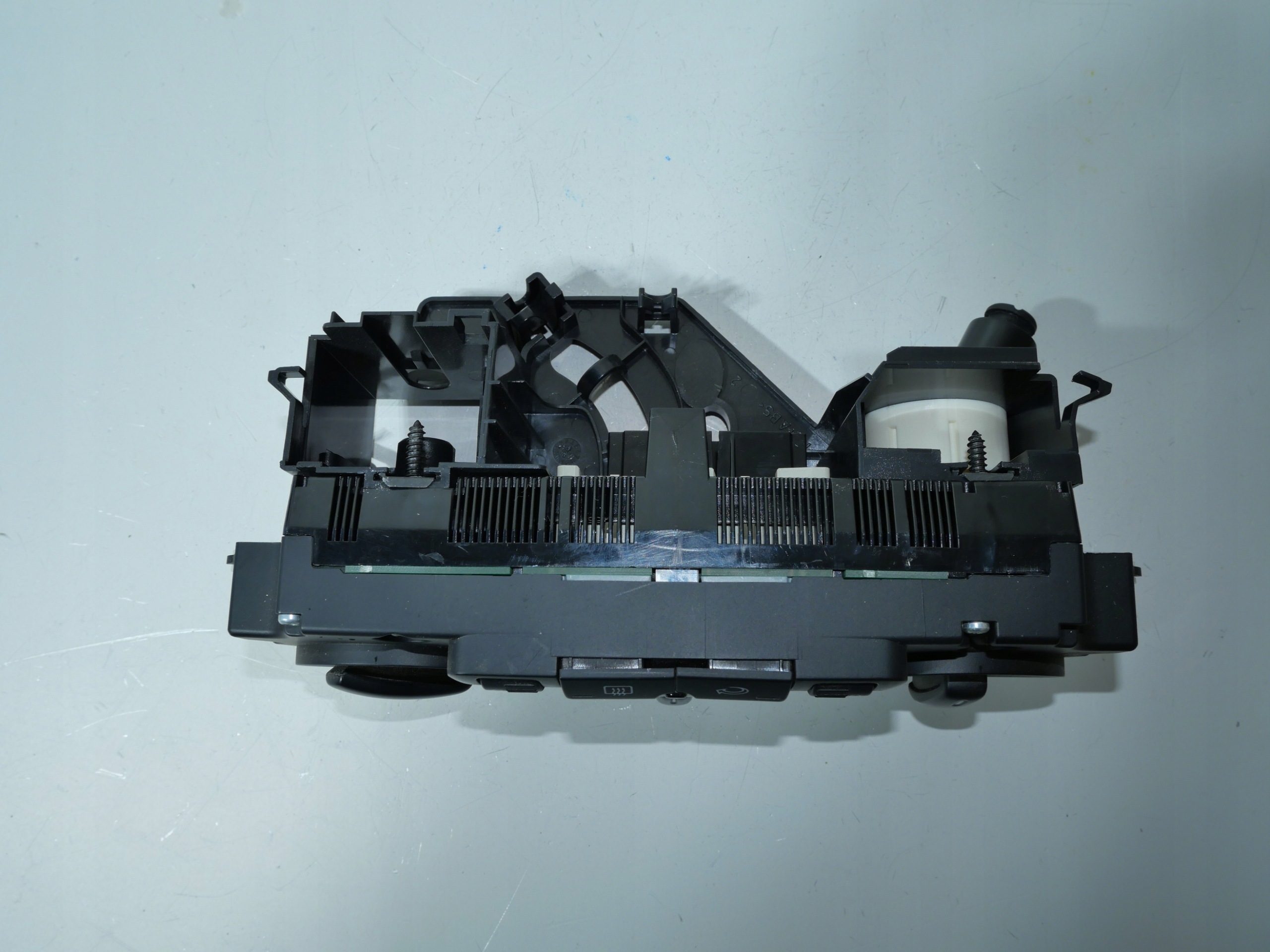 Unite commande clima VW GOLF V Positif PASSAT B6 TOURAN AC 1K0