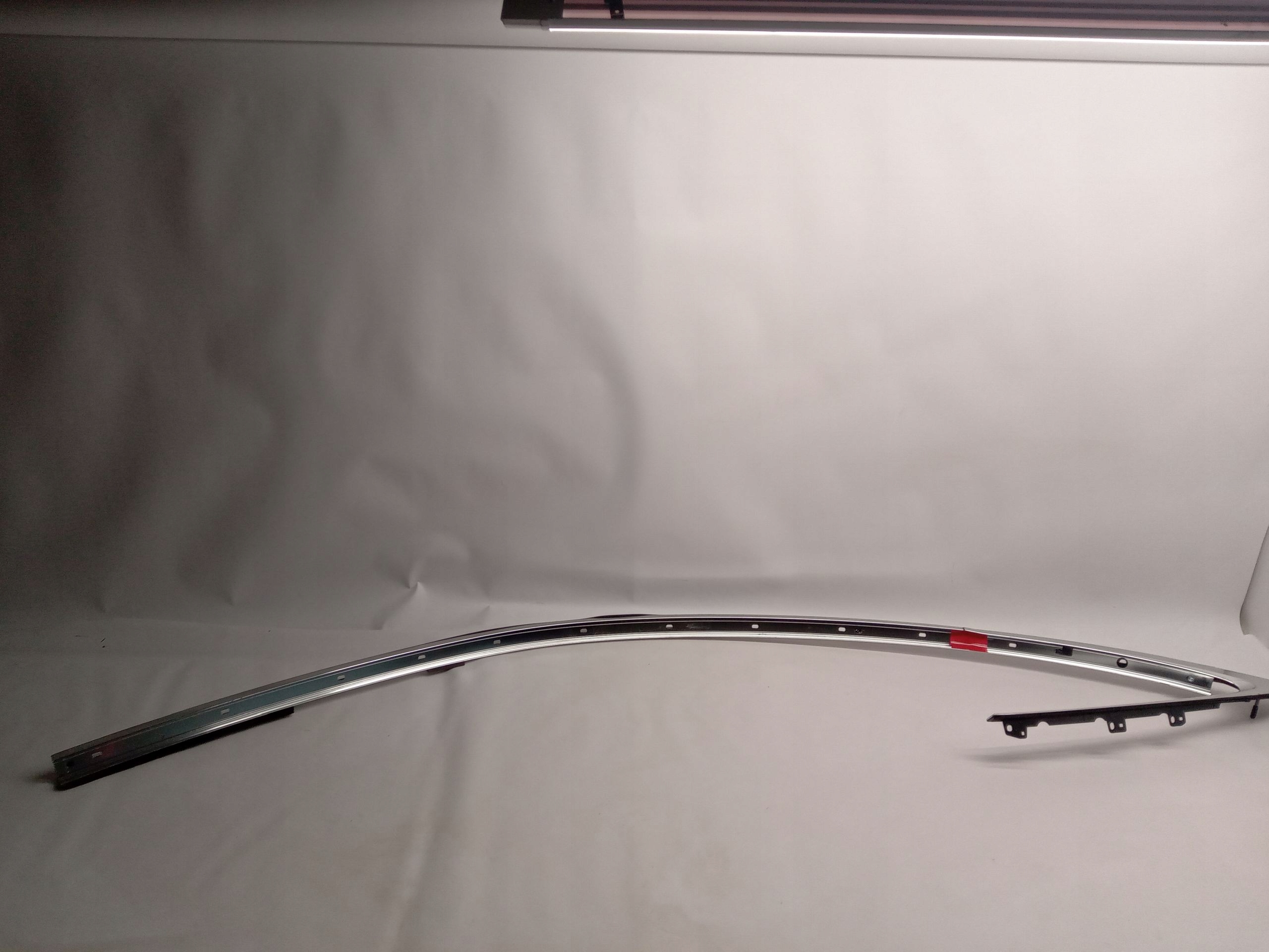 LISTWA CHROMOWANA DRZWI OSŁONA LEWA JAGUAR F-TYPE X152