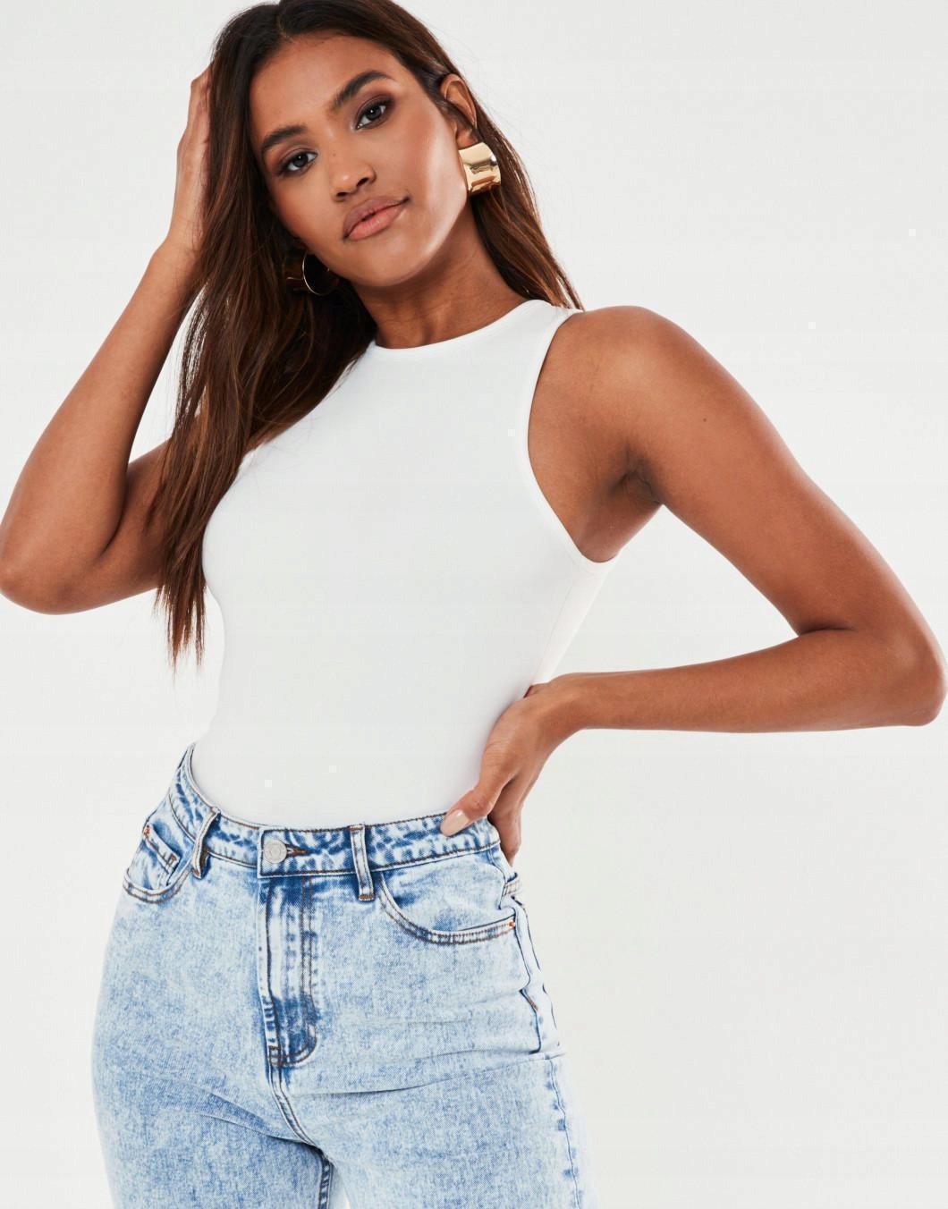 C0208 MISSGUIDED__MF6 DOPASOWANE BODY PRĄŻKI__XXS Dekolt okrągły