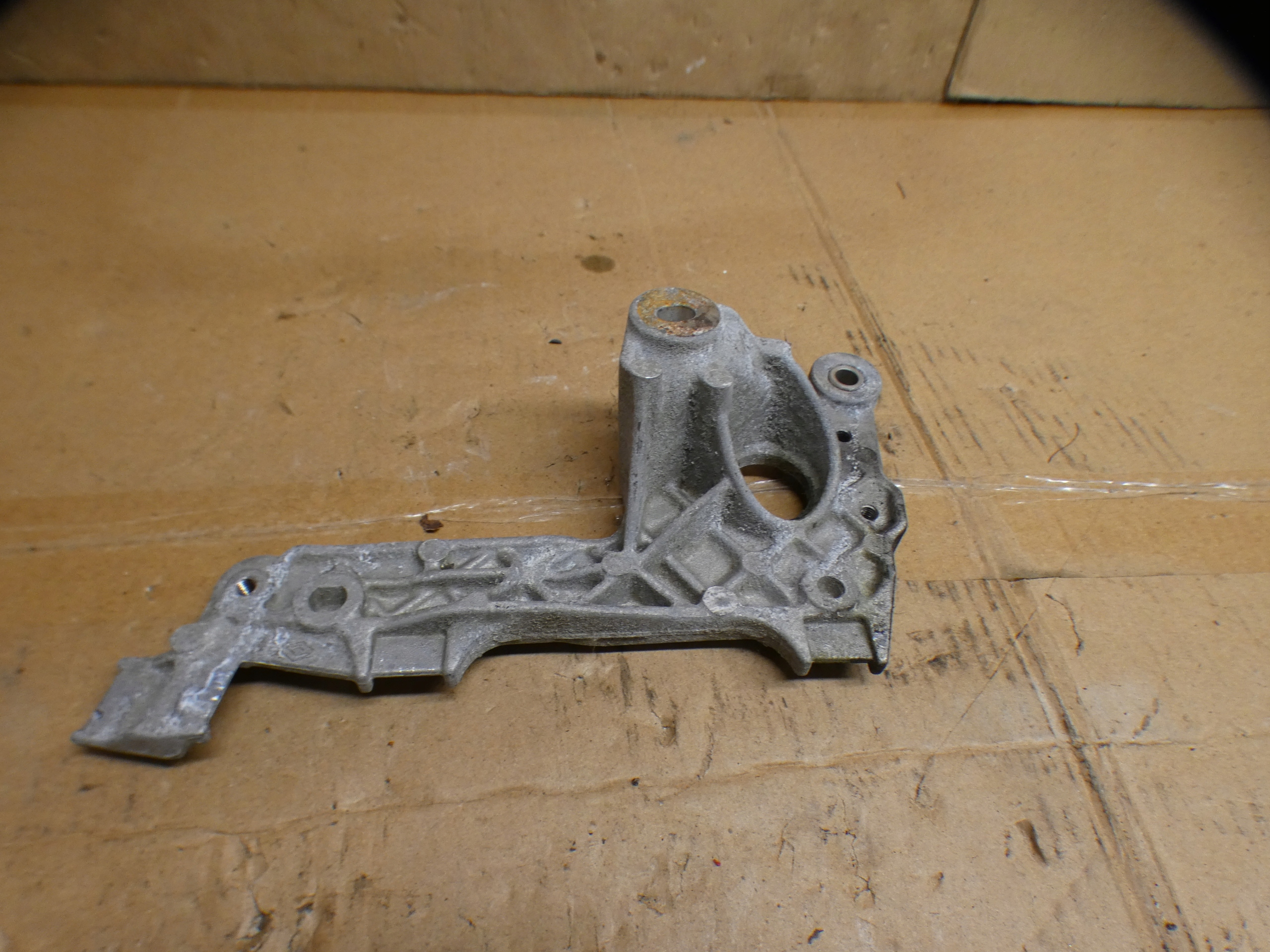 RENAULT NISSAN supporto staffa 1.5 DCI BLUEDCI