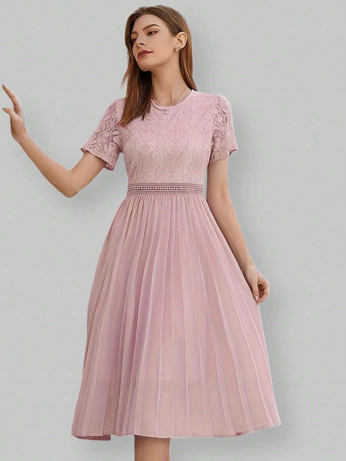 SHEIN RÓŻOWA PLISOWANA SUKIENKA Z KORONKĄ DRUCHNA M 94499 Rozmiar M