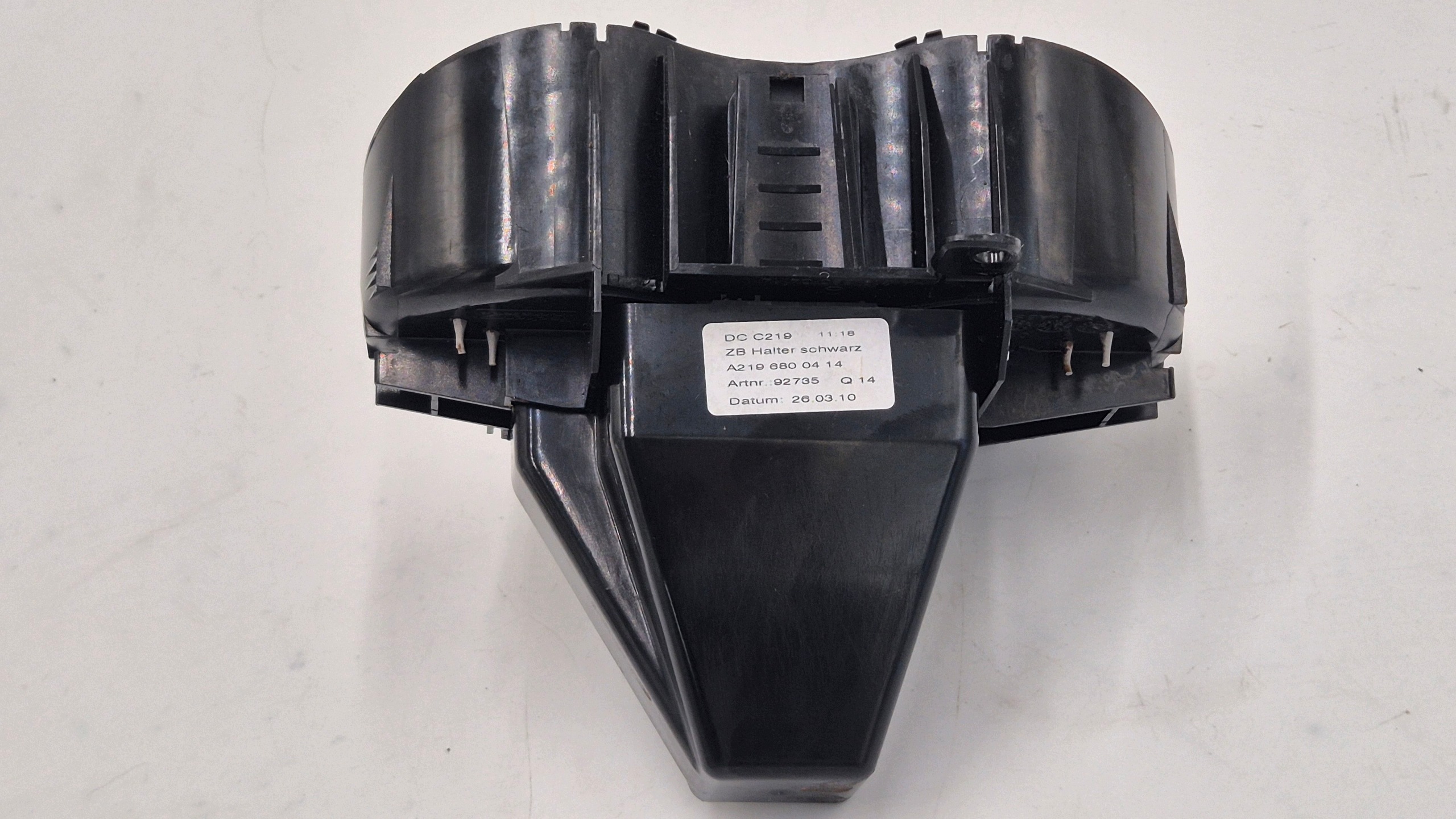 bracket for black Mercedes-Benz CLS C219 A2196800414