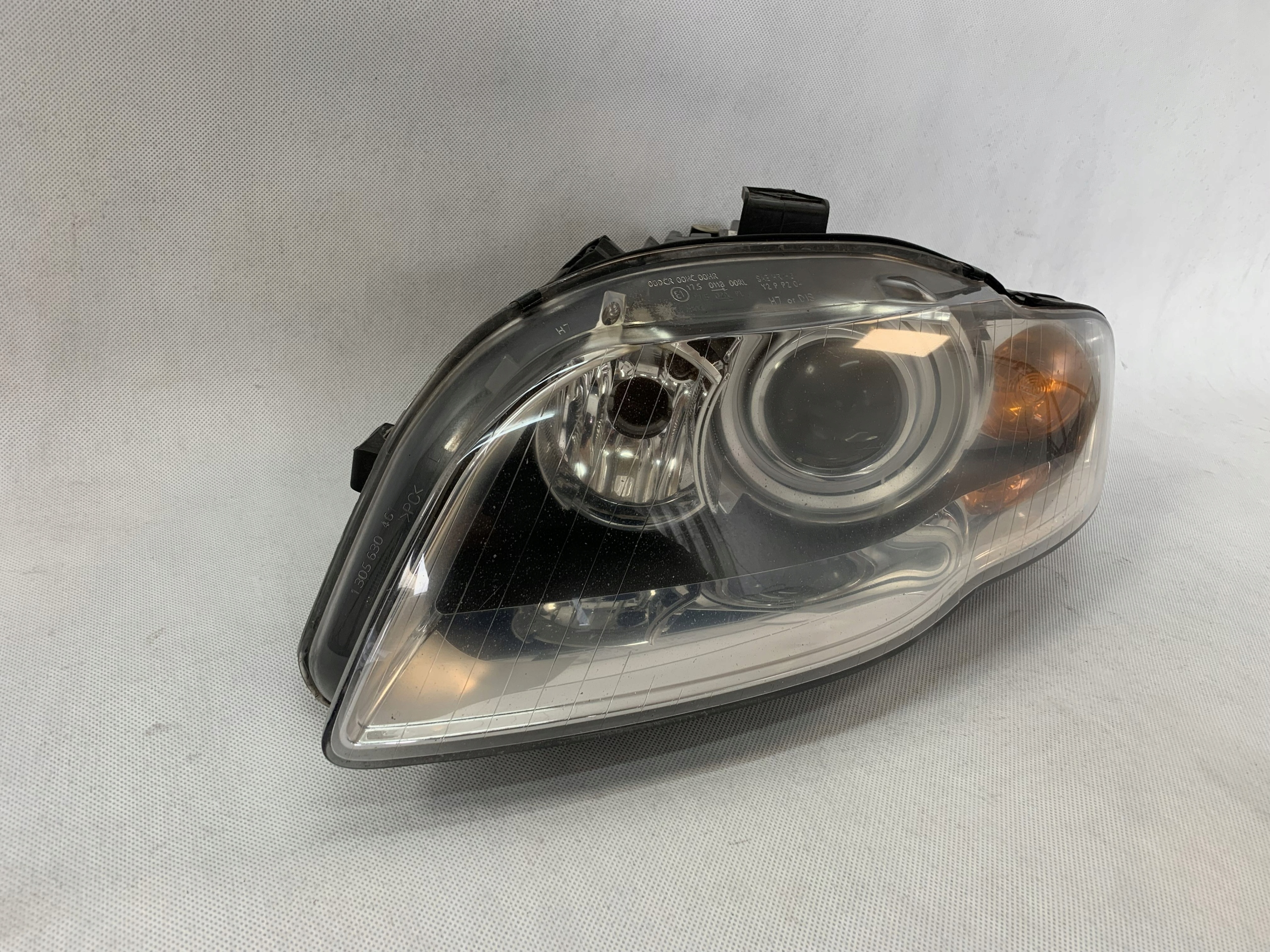 Reflektor left light front Audi A4 a 4 05-08r xs 8E0941003AM 03.26