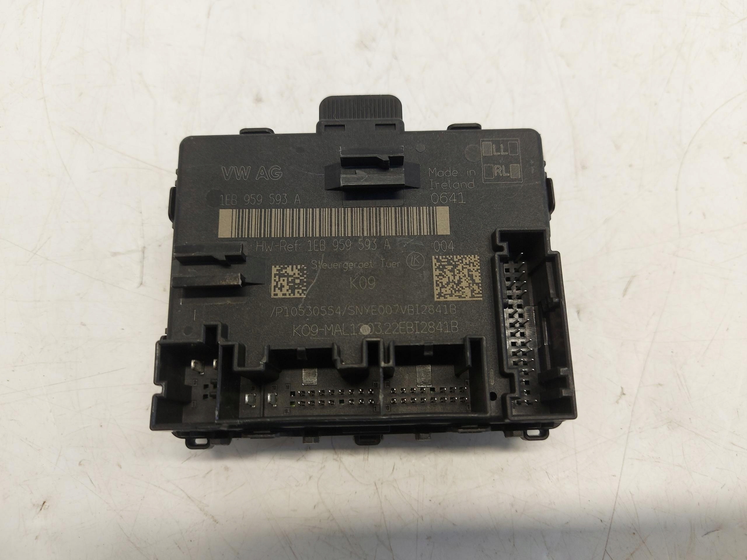 Skoda Enyaq 5LA iV60 module control unit door 1EB959593A