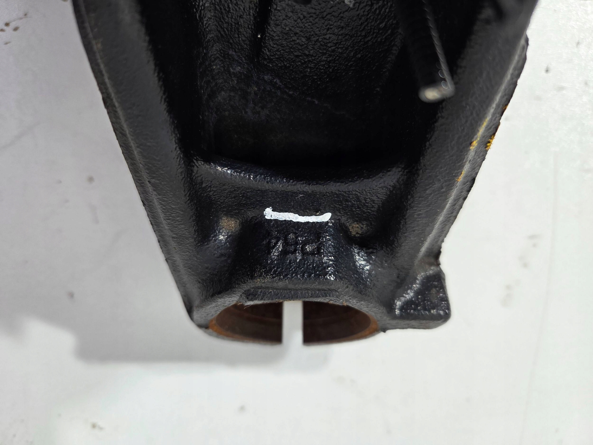 Peugeot 208 and Citroen C3 swing front left P54 (A538)