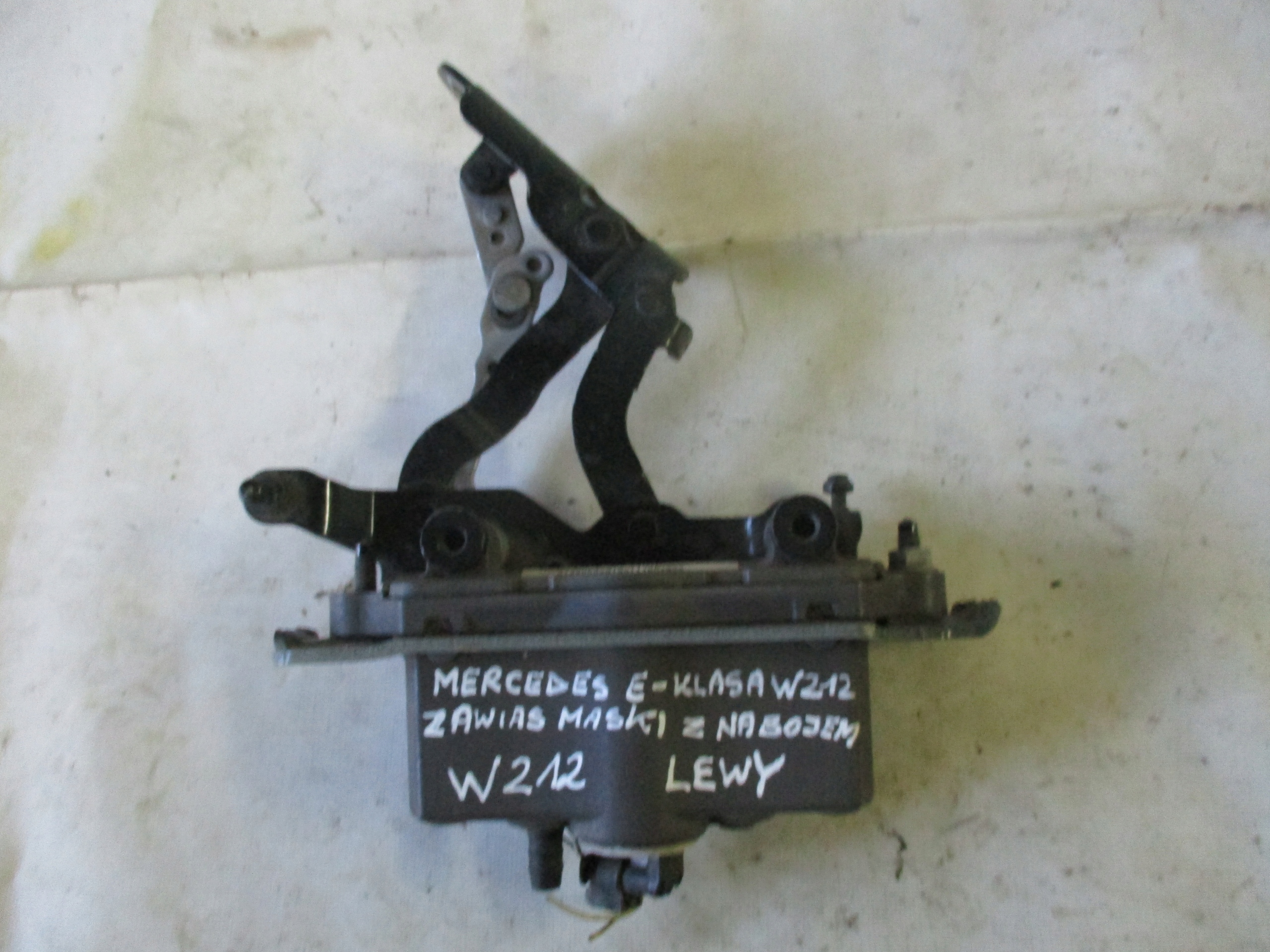 hinge bonnets left Mercedes E- Klasa W 212