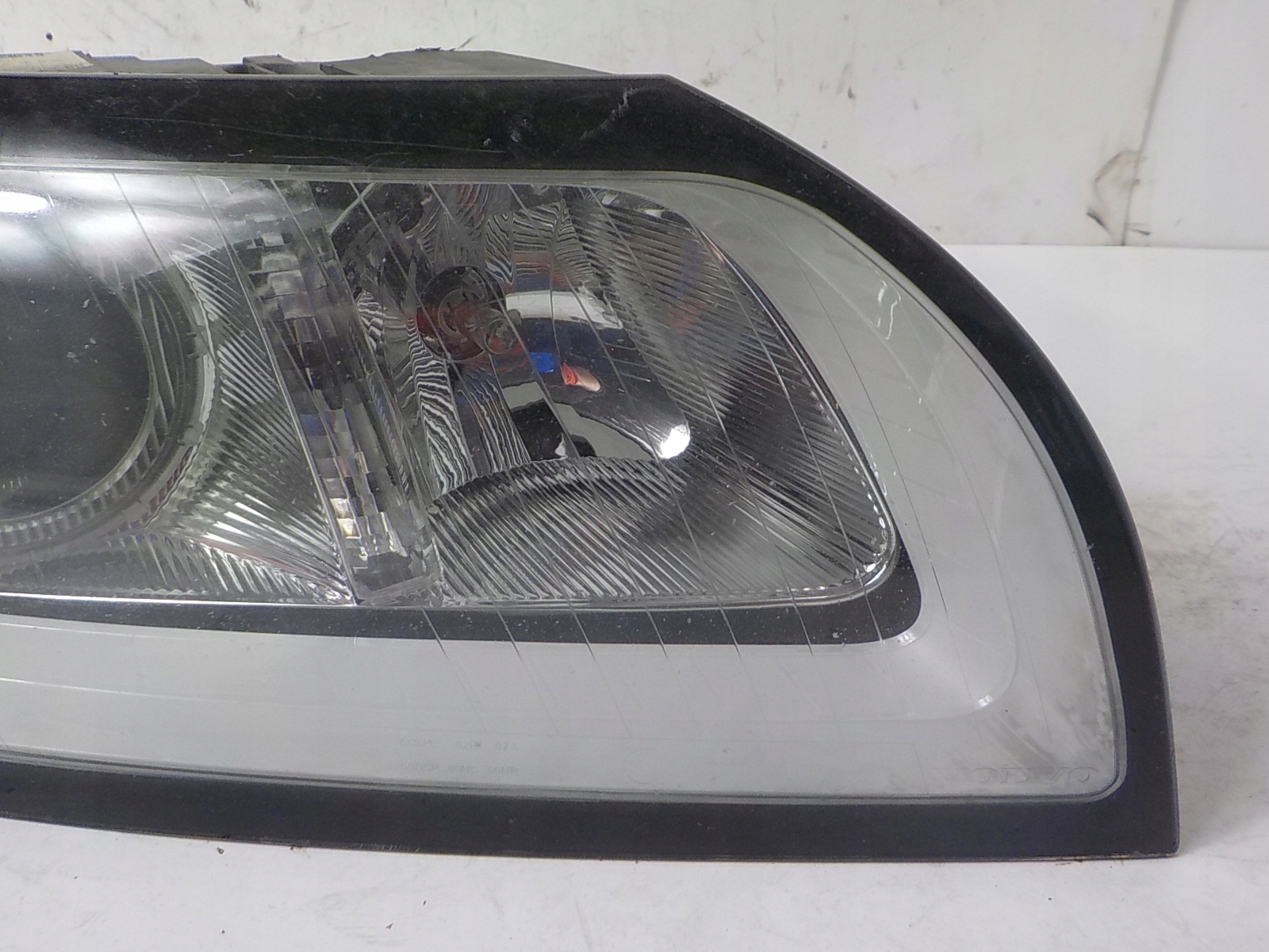 VOLVO V50 LIFT light right front front UK 31265701