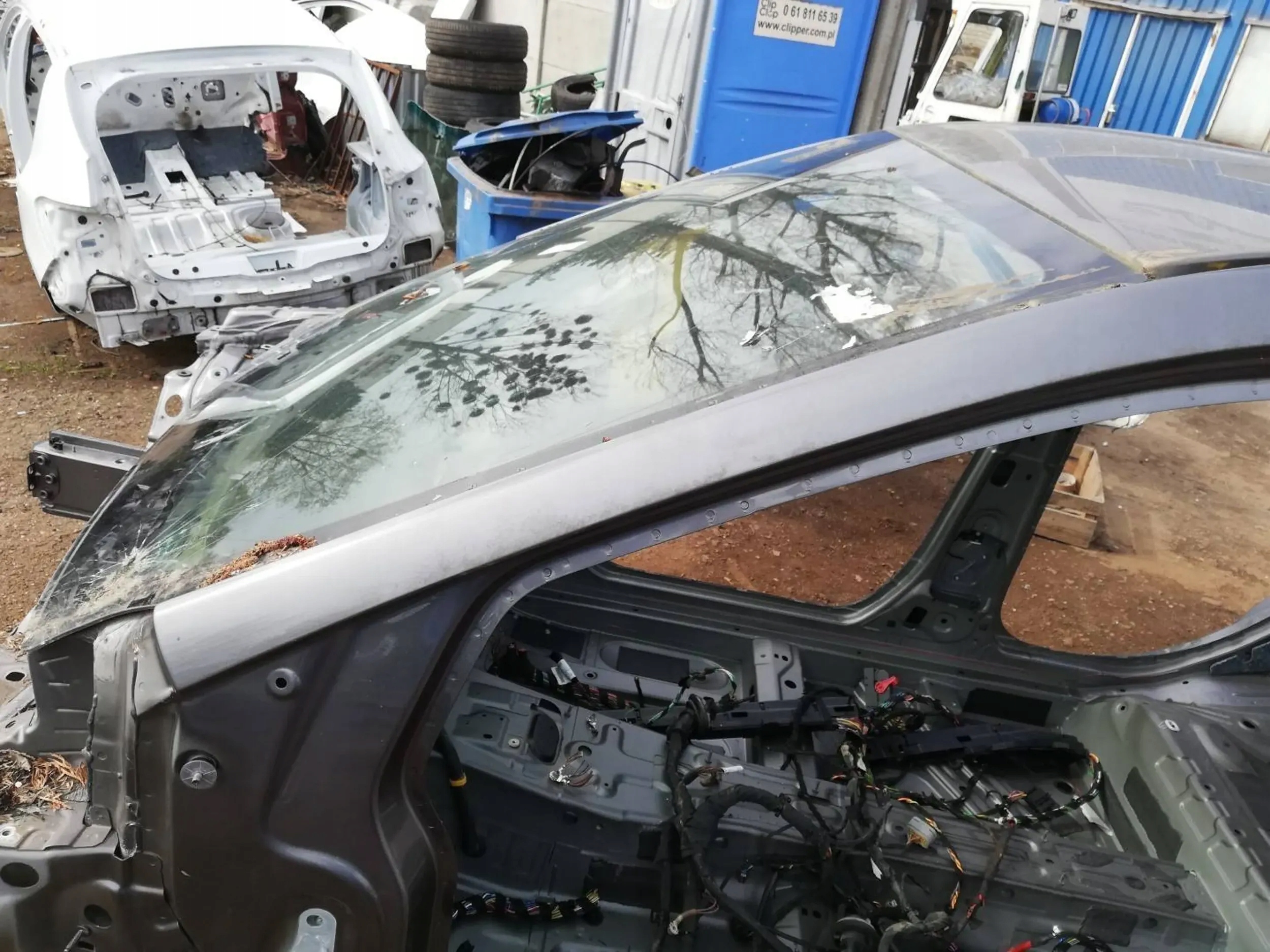 MERCEDES W246 SŁUPEK DACHOWY LEWY