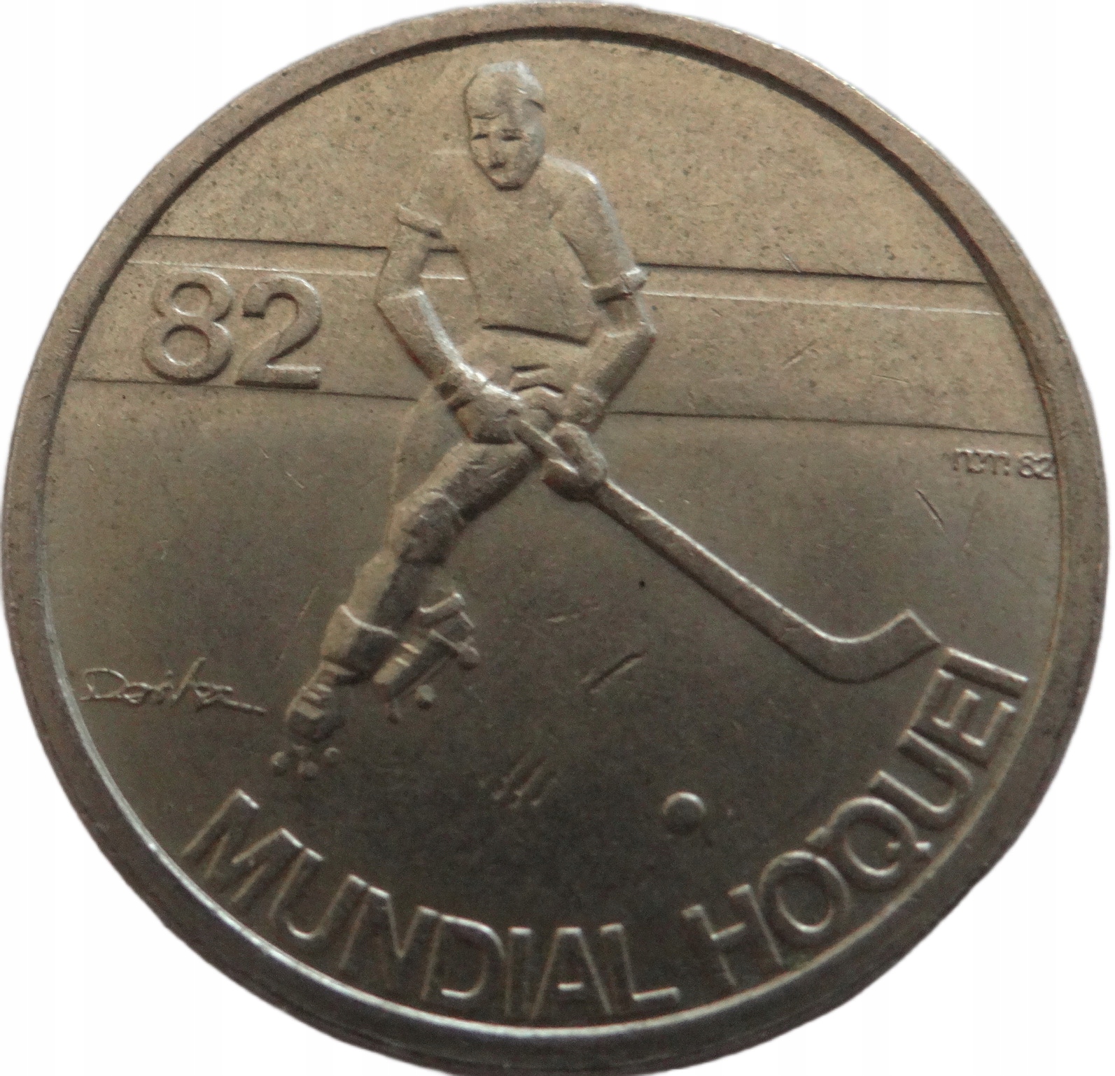 [D1221] Portugalia 5 escudos 1982