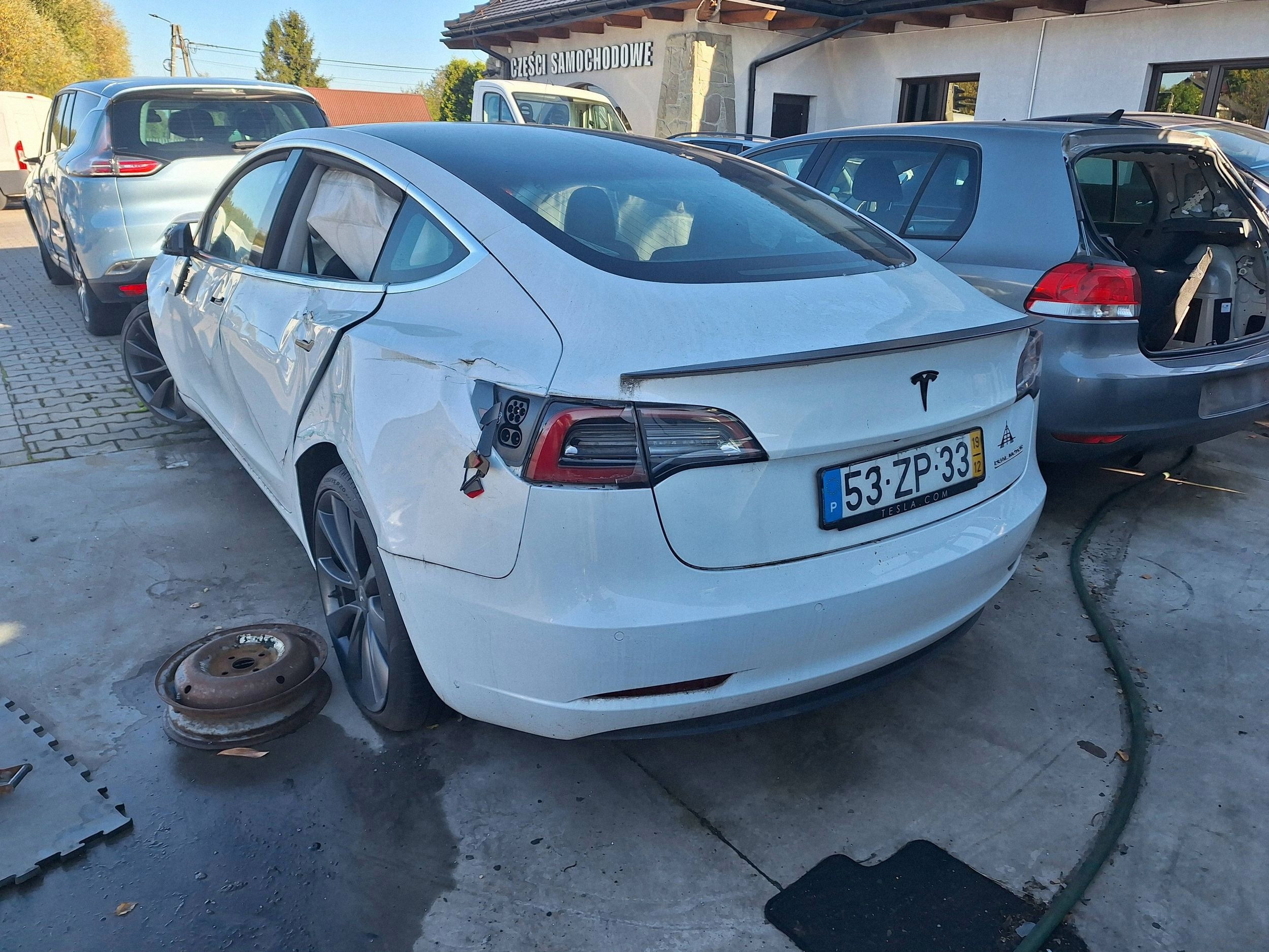 Tesla MODEL 3 5YJ3 BIALA trunk door boot PPSW Pearl White Multi-Coat