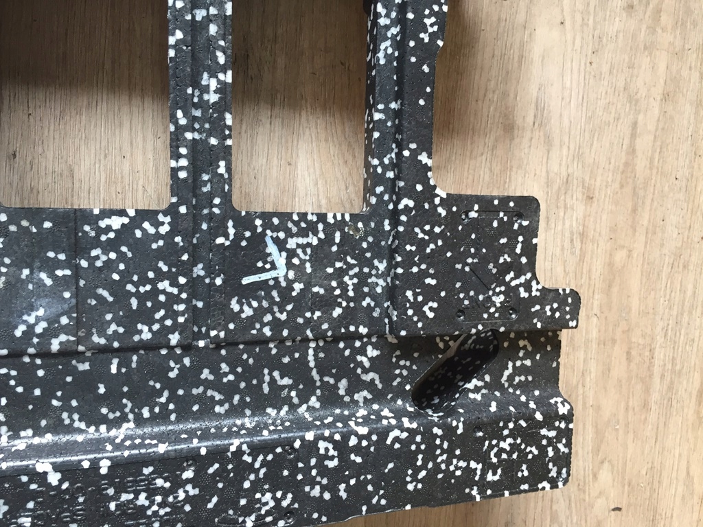 STYROPIAN PODŁOGI BAGAŻNIKA PIANKA LEWY TESLA X Producent części Tesla